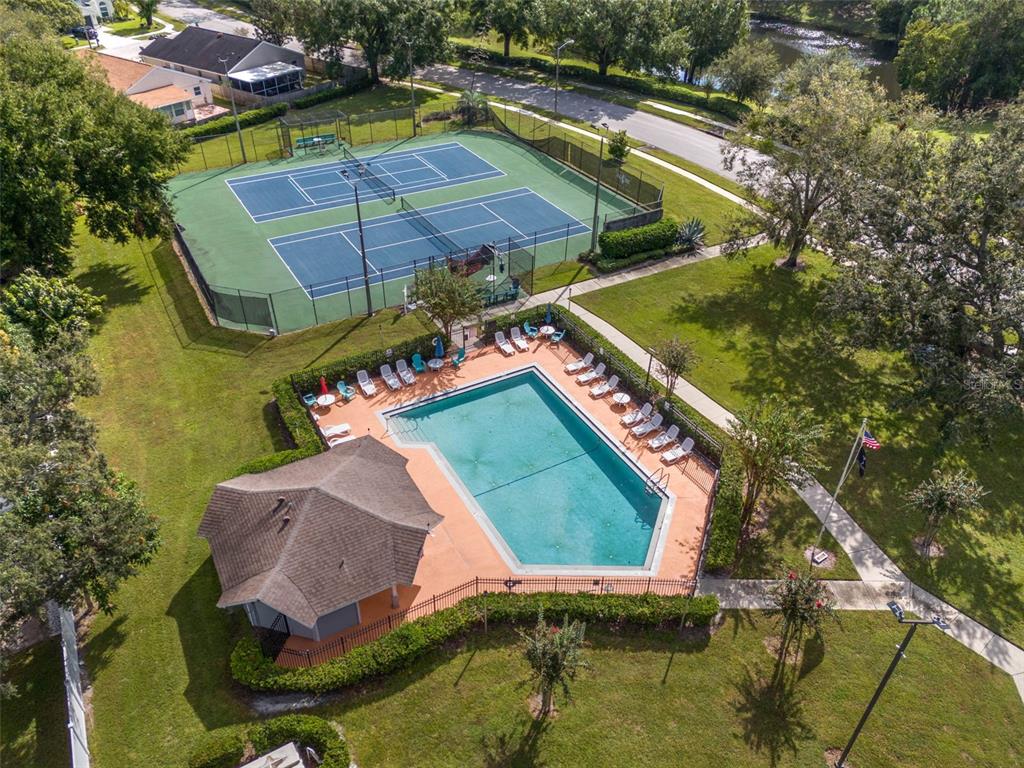 Orlando, Florida, 32817, United States, 4 Bedrooms Bedrooms, ,4 BathroomsBathrooms,Residential,For Sale,1821453