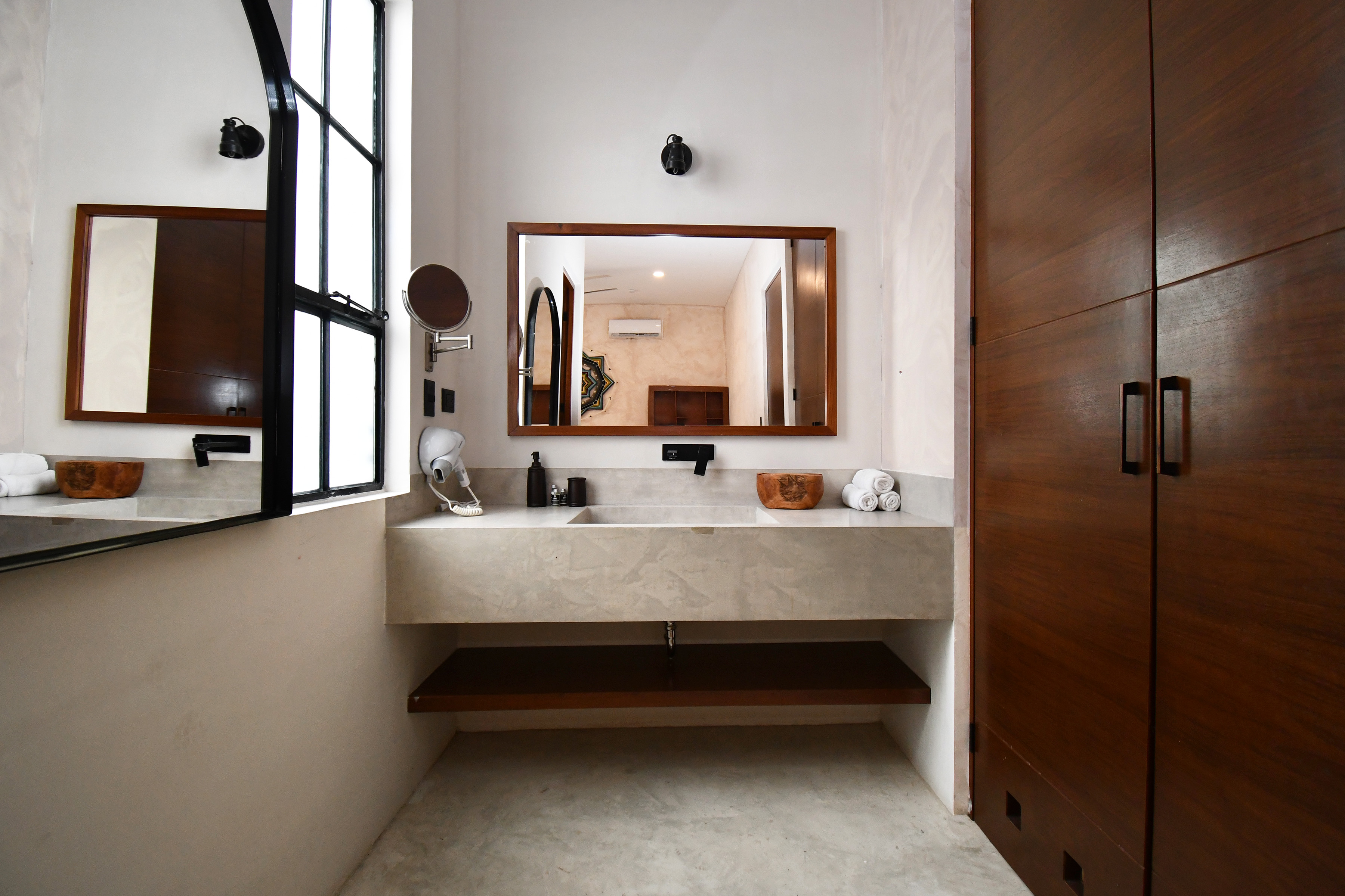  Casa Piedra  3-Bedroom Townhouse – One Lock-Off - 物件實景