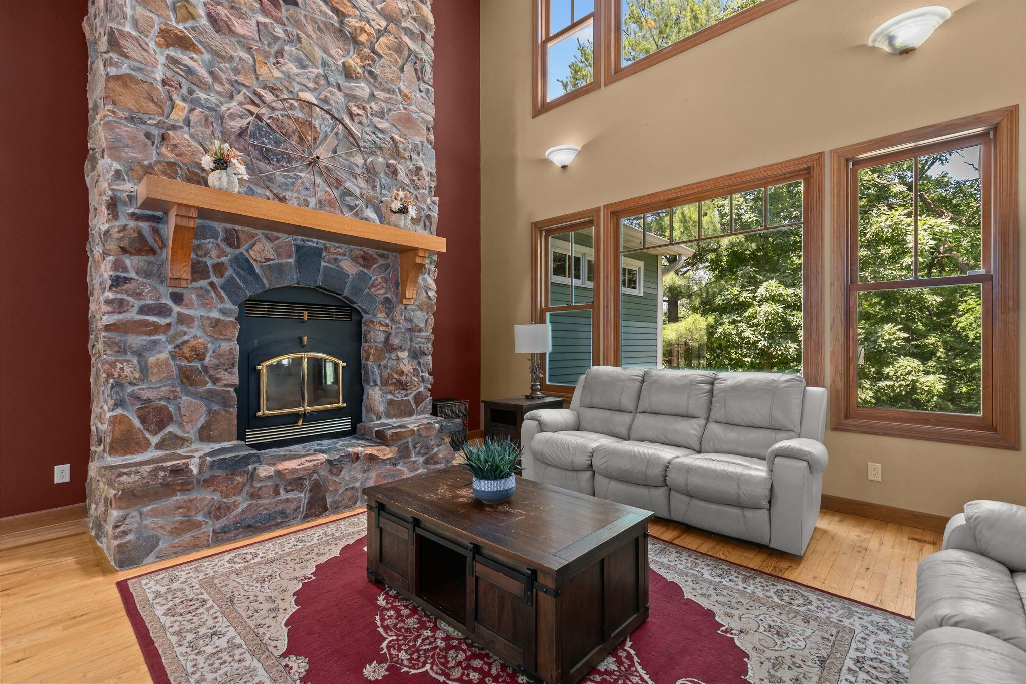 Berlin, Wisconsin, 54923, United States, 5 Bedrooms Bedrooms, ,4 BathroomsBathrooms,Residential,For Sale,1974961