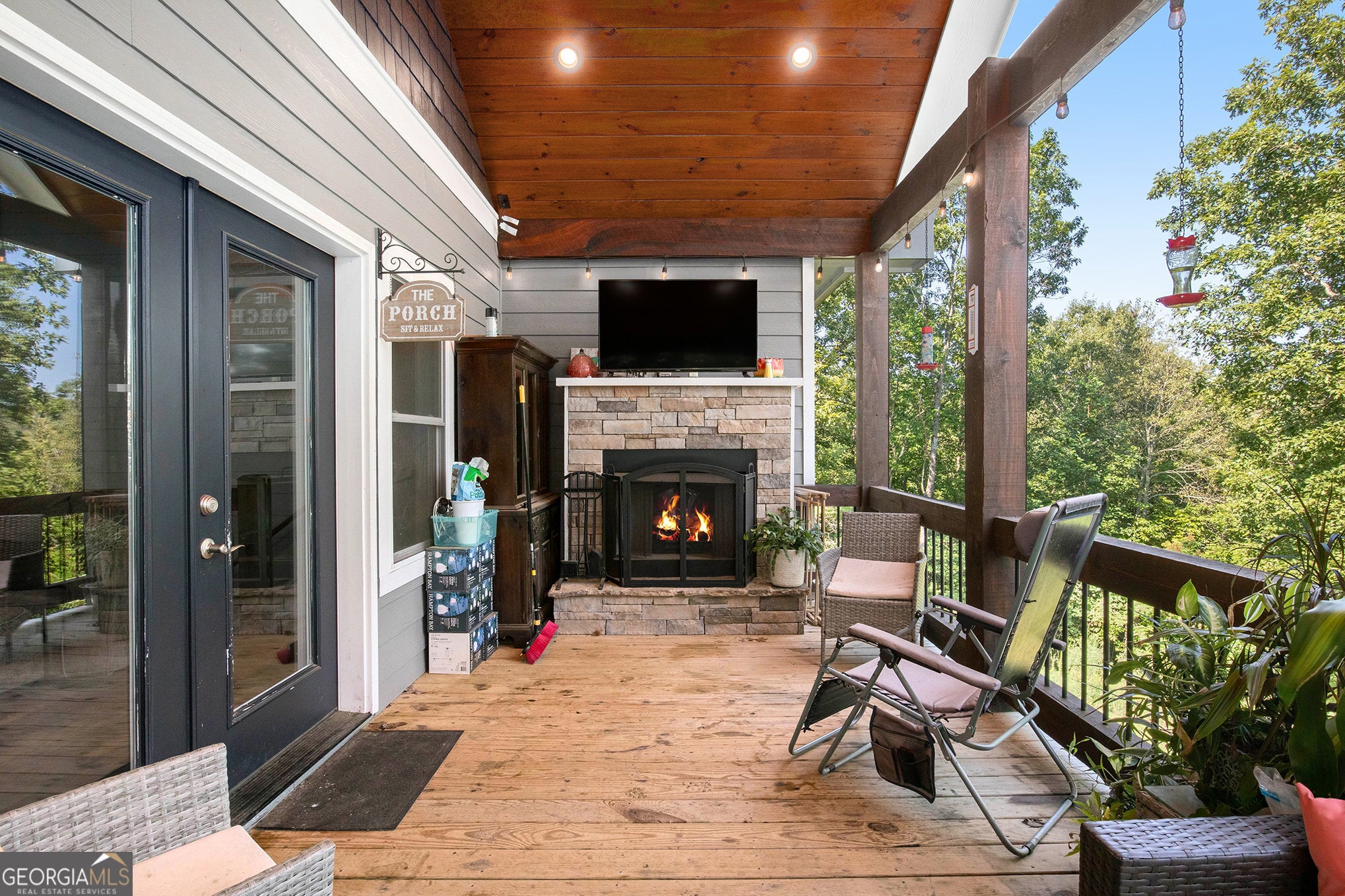 Blue Ridge, Georgia, 30513, United States, 4 Bedrooms Bedrooms, ,3 BathroomsBathrooms,Residential,For Sale,1919420