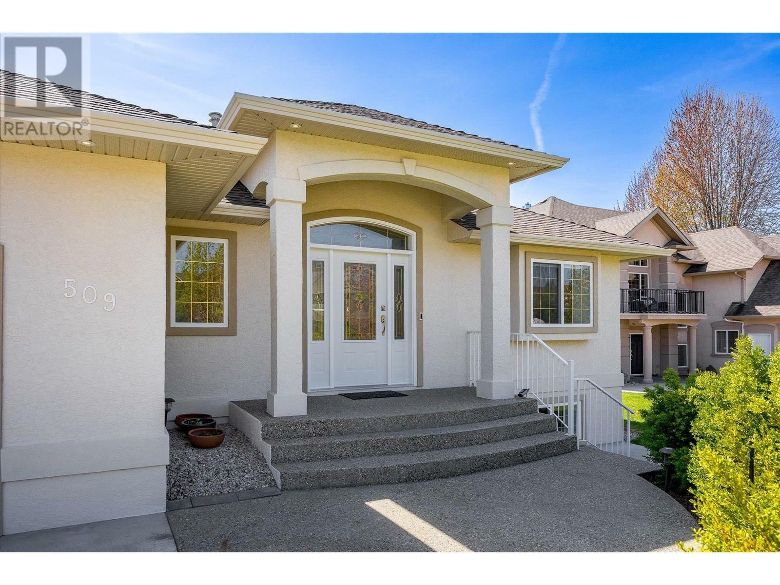 KELOWNA, British Columbia, V1W 4K9, CA, 4 Bedrooms Bedrooms, ,3 BathroomsBathrooms,Residential,For Sale,1865422