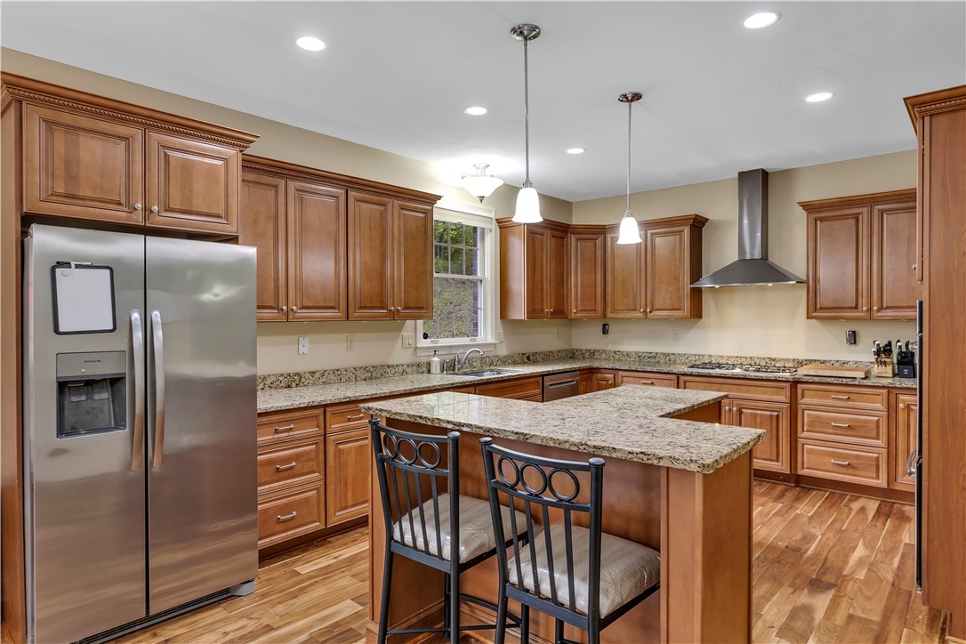 Peters Twp, Pennsylvania, 15317, United States, 4 Bedrooms Bedrooms, ,4 BathroomsBathrooms,Residential,For Sale,2002286