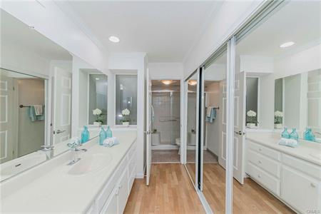 San Pedro, California, 90732, United States, 2 Bedrooms Bedrooms, ,3 BathroomsBathrooms,Residential,For Sale,1974009