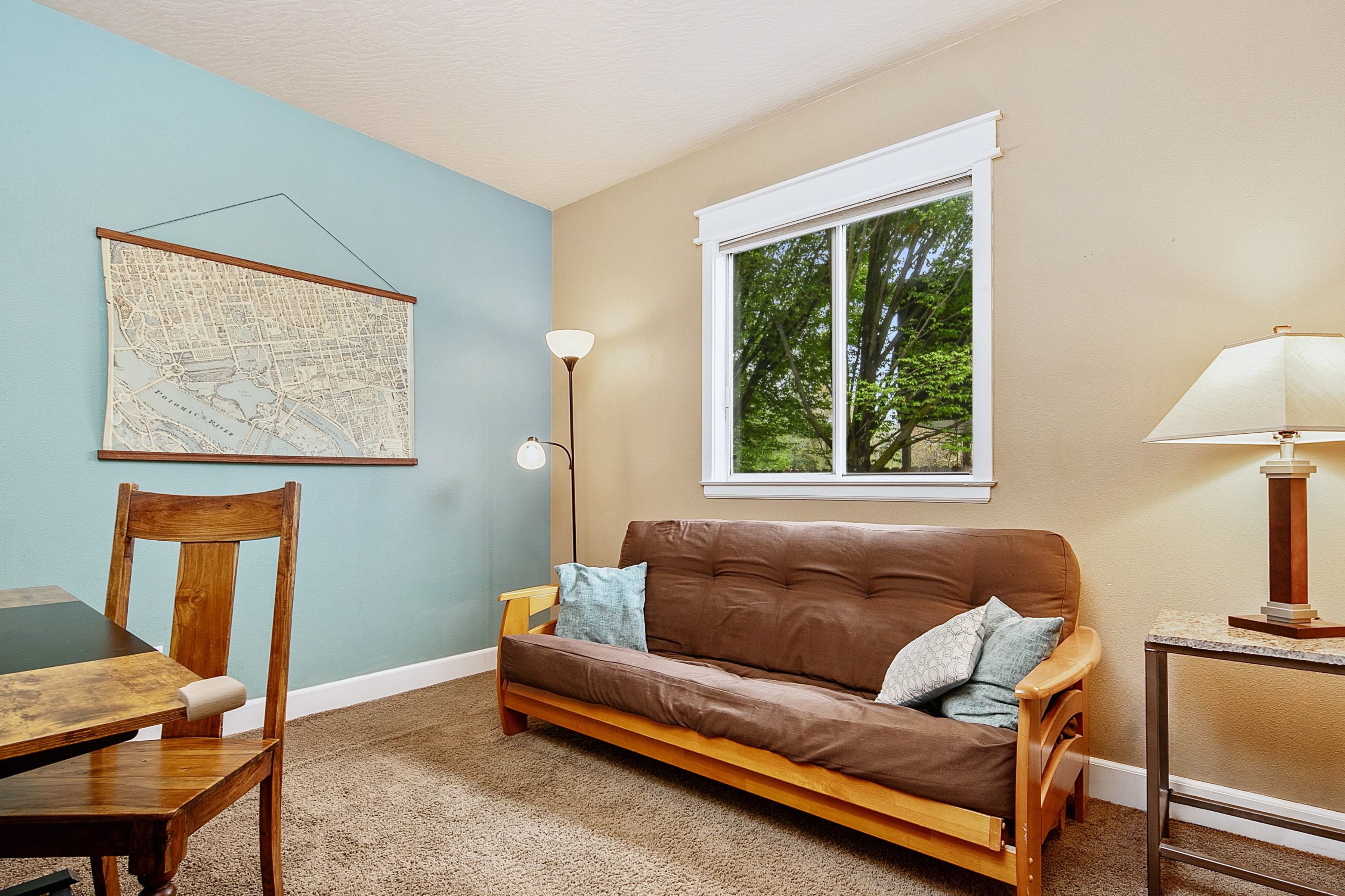  Spacious Updated Home Backs To Park With Scenic Foothills Views - 物件實景