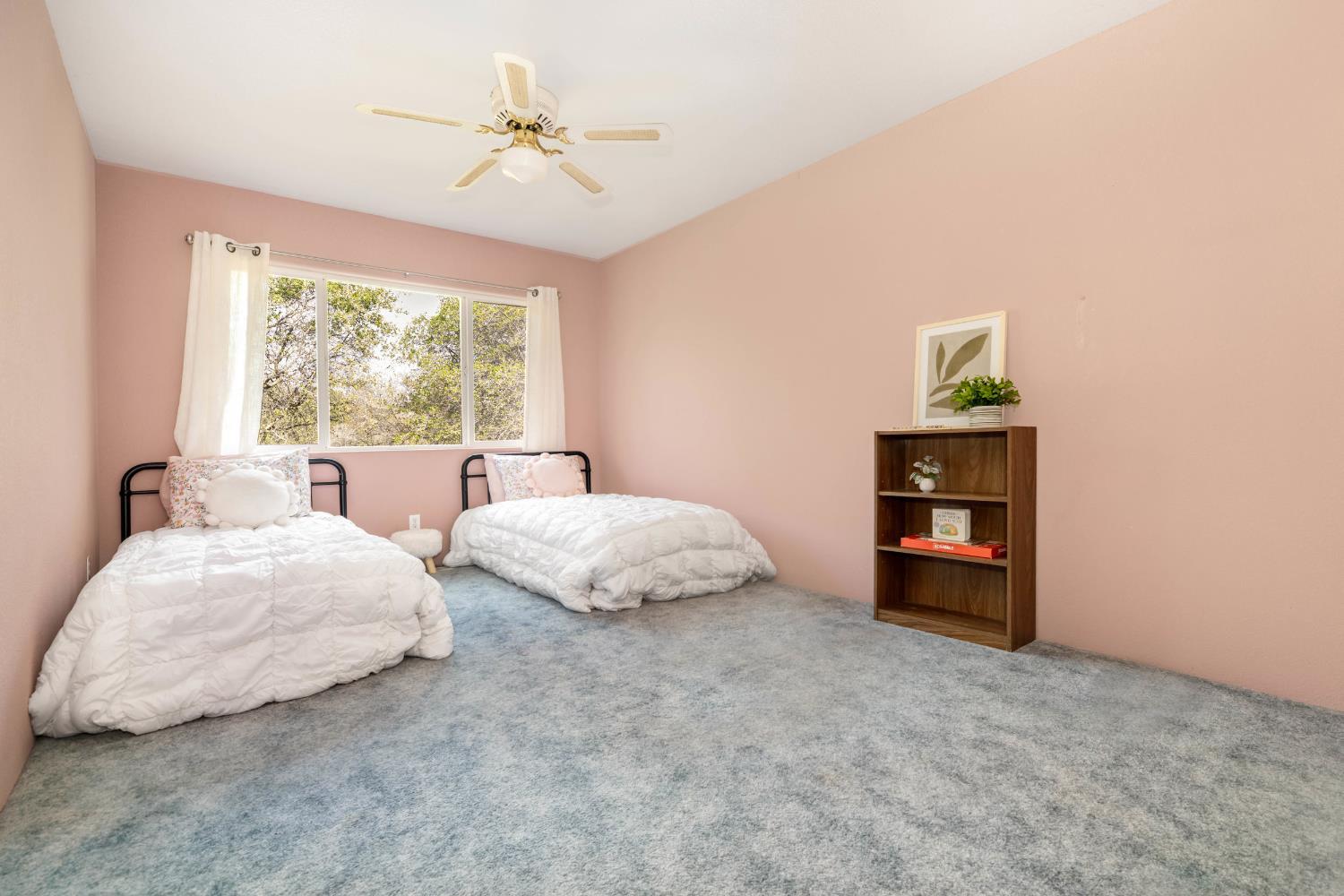 Penn Valley, California, 95946, United States, 3 Bedrooms Bedrooms, ,3 BathroomsBathrooms,Residential,For Sale,1989593