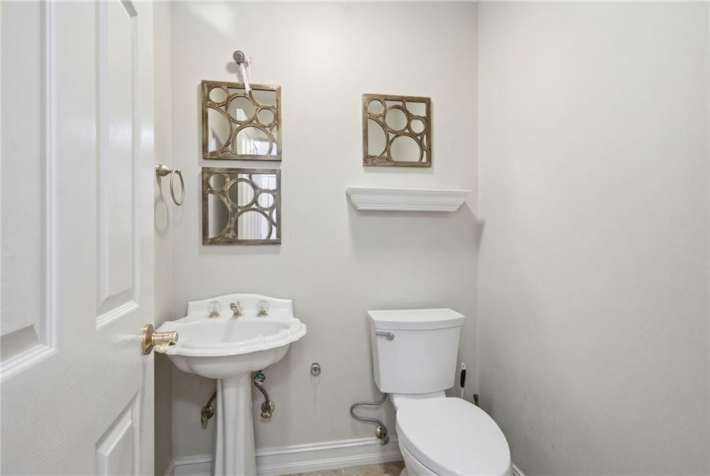Cumming, Georgia, 30041, United States, 6 Bedrooms Bedrooms, ,5 BathroomsBathrooms,Residential,For Sale,2012319