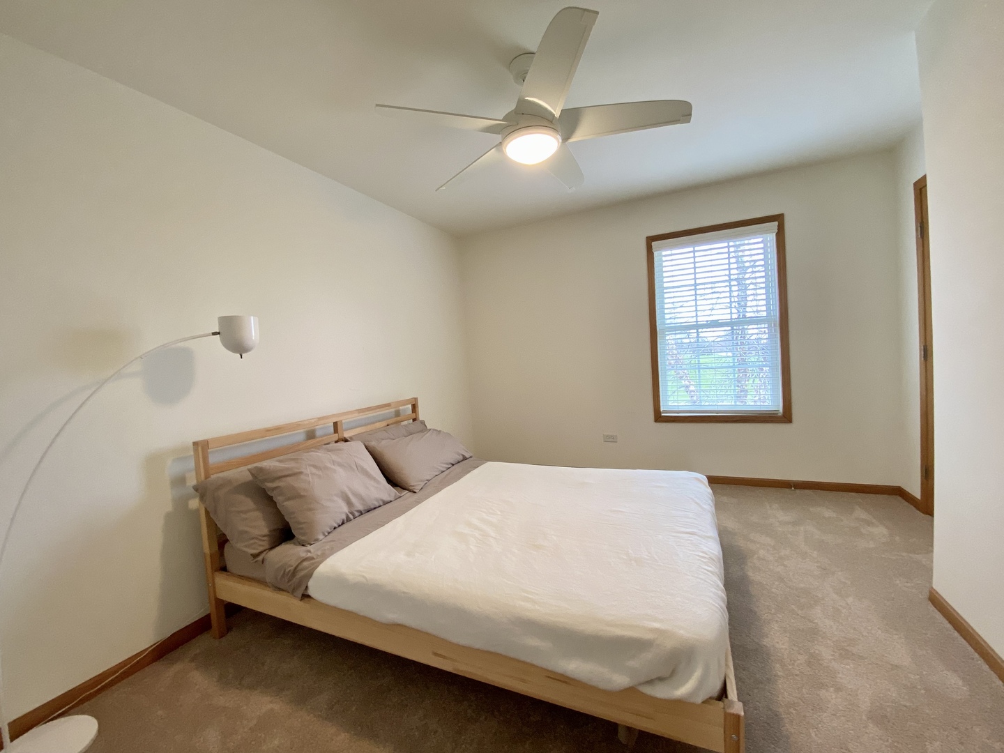 Frankfort, Illinois, 60423, United States, 5 Bedrooms Bedrooms, ,3 BathroomsBathrooms,Residential,For Sale,1923148