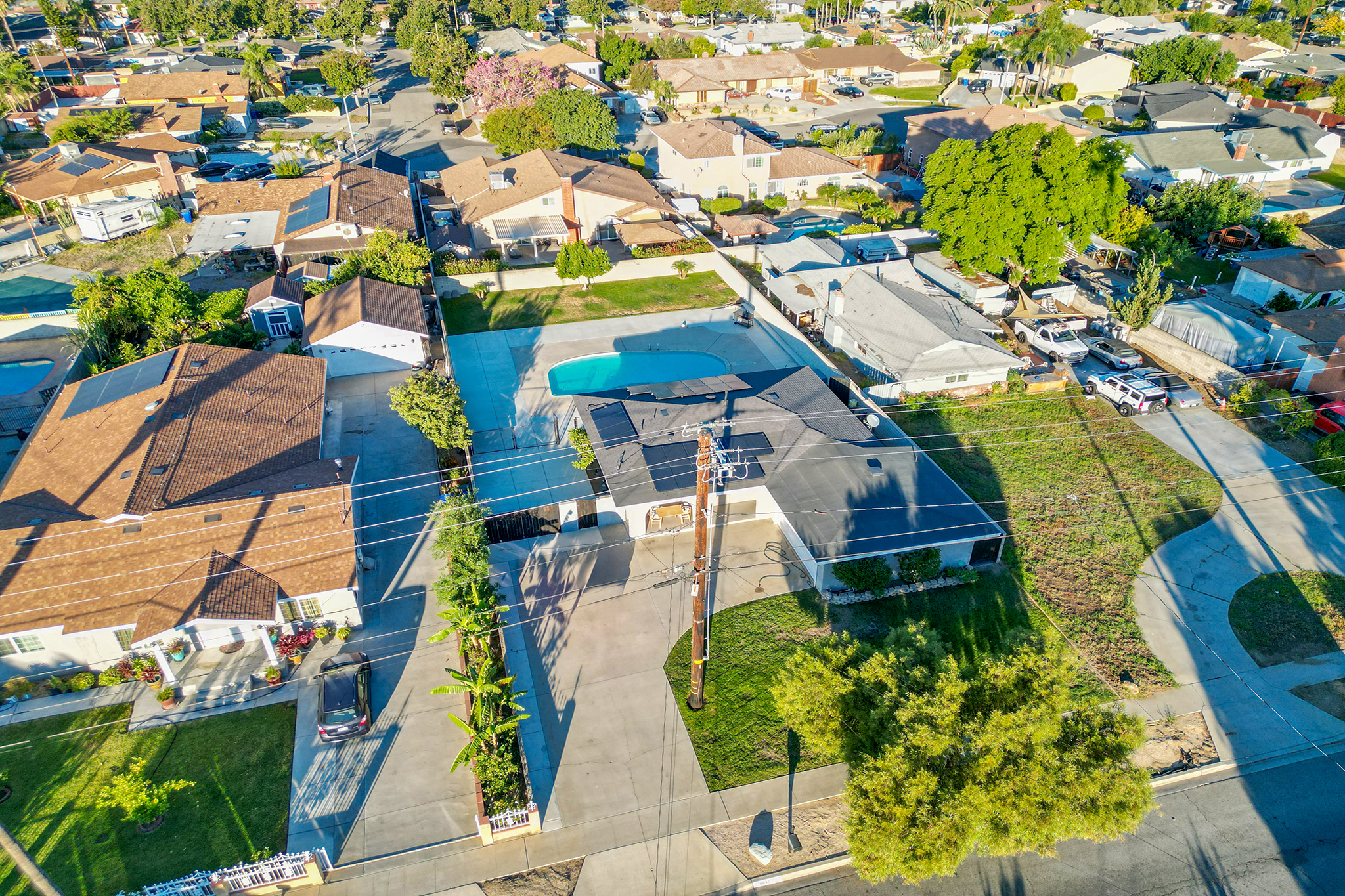 Fontana, California, 92335, United States, 3 Bedrooms Bedrooms, ,1 BathroomBathrooms,Residential,For Sale,1983646