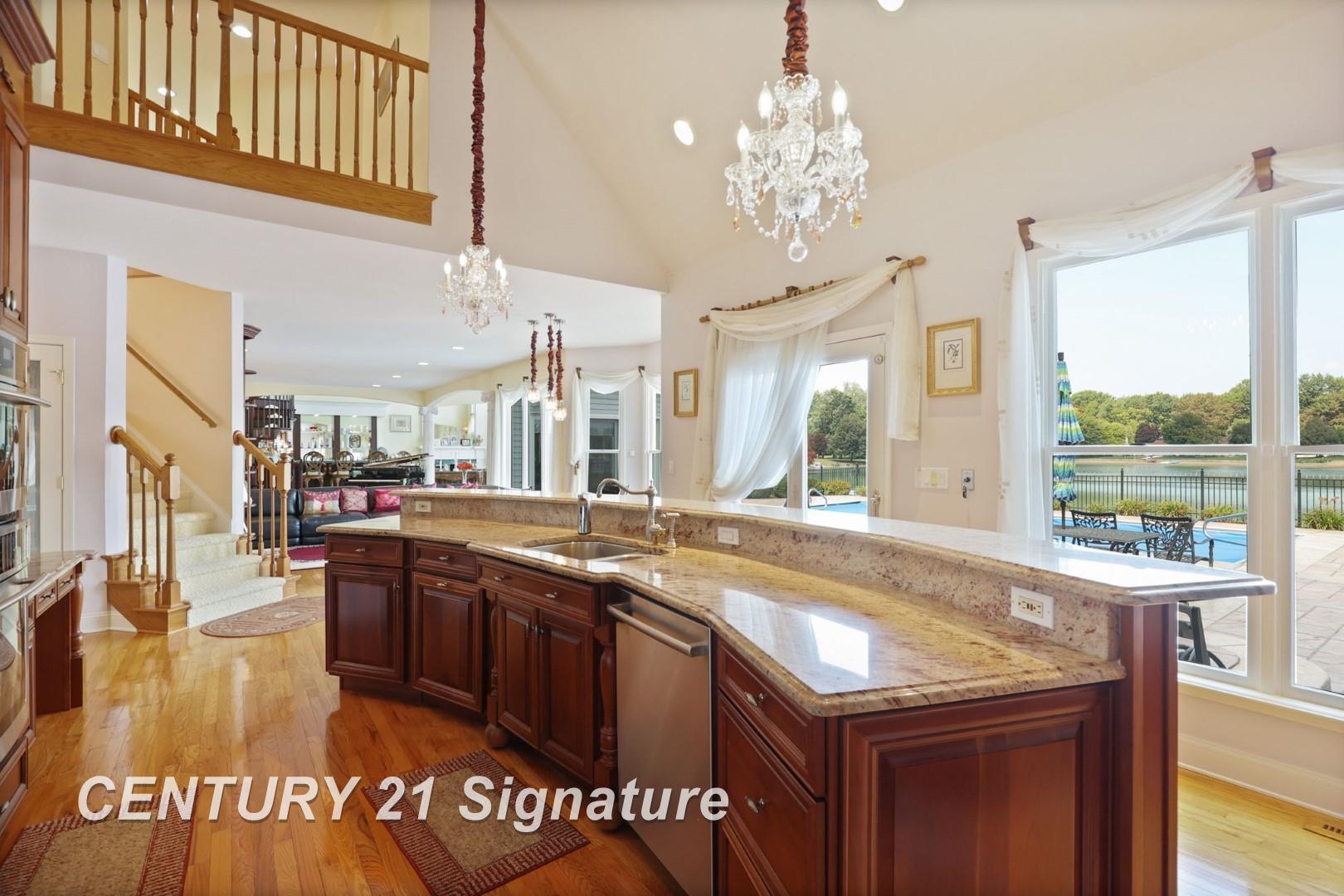 Saginaw, Michigan, 48609, United States, 4 Bedrooms Bedrooms, ,7 BathroomsBathrooms,Residential,For Sale,1980528