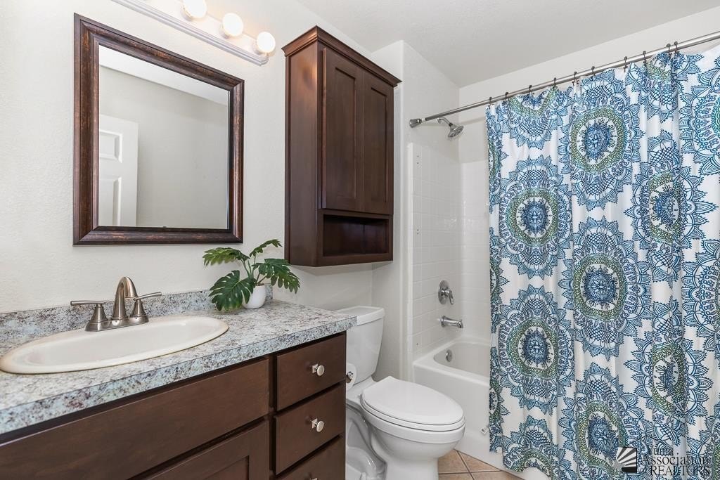 Yuma, Arizona, 85367, United States, 3 Bedrooms Bedrooms, ,2 BathroomsBathrooms,Residential,For Sale,1976192