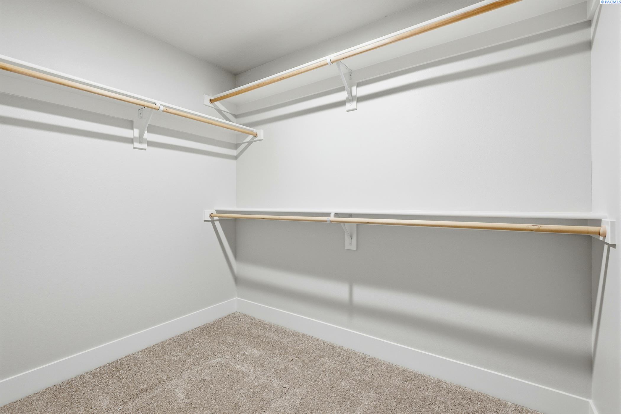 Kennewick, Washington, 99338, United States, 3 Bedrooms Bedrooms, ,1 BathroomBathrooms,Residential,For Sale,2000411