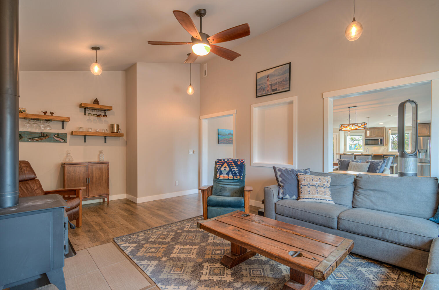 La Pine, Oregon, 97739, United States, 3 Bedrooms Bedrooms, ,3 BathroomsBathrooms,Residential,For Sale,2016601