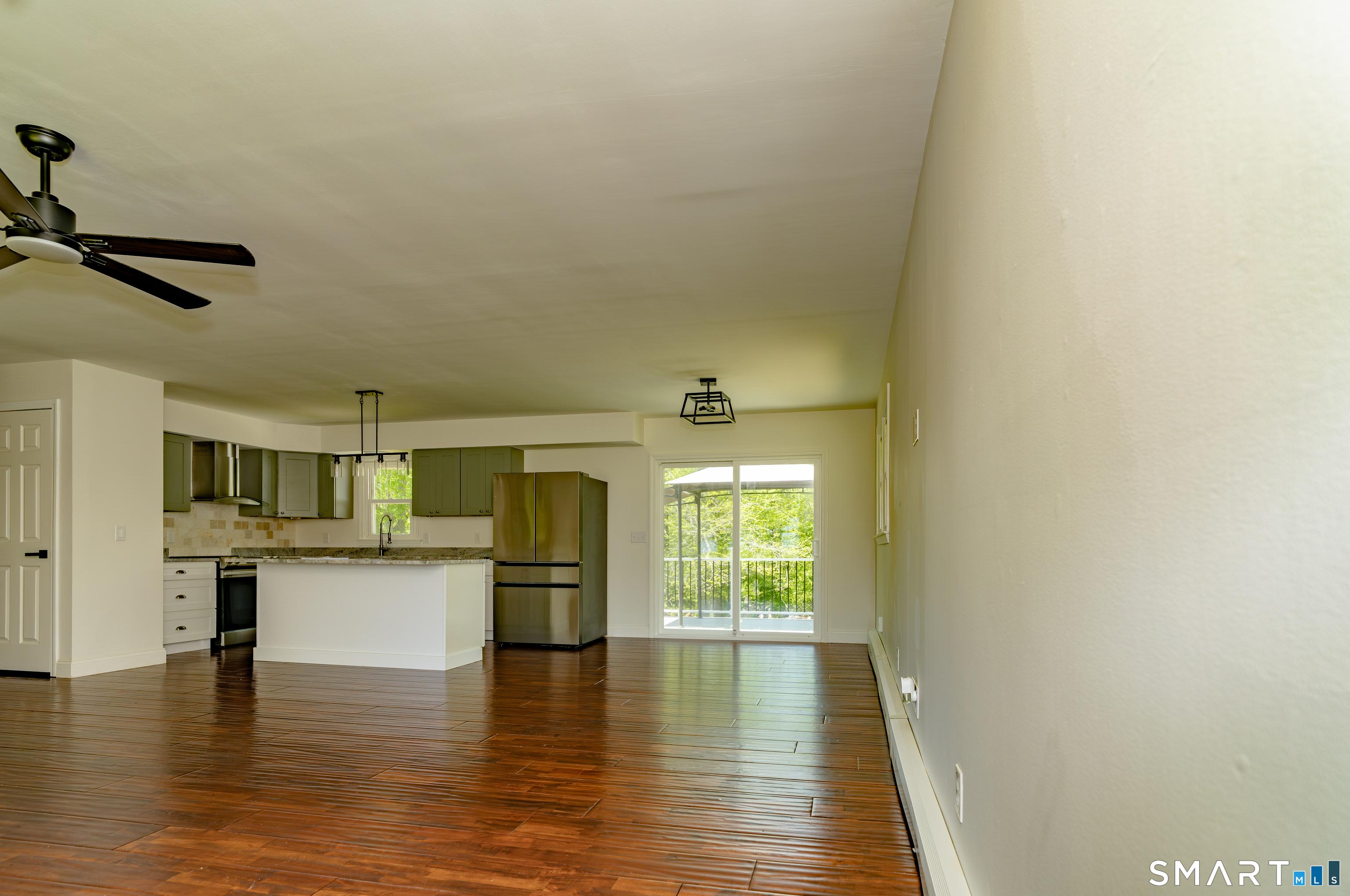 476, Connecticut, 06378, United States, 3 Bedrooms Bedrooms, ,2 BathroomsBathrooms,Residential,For Sale,2025073