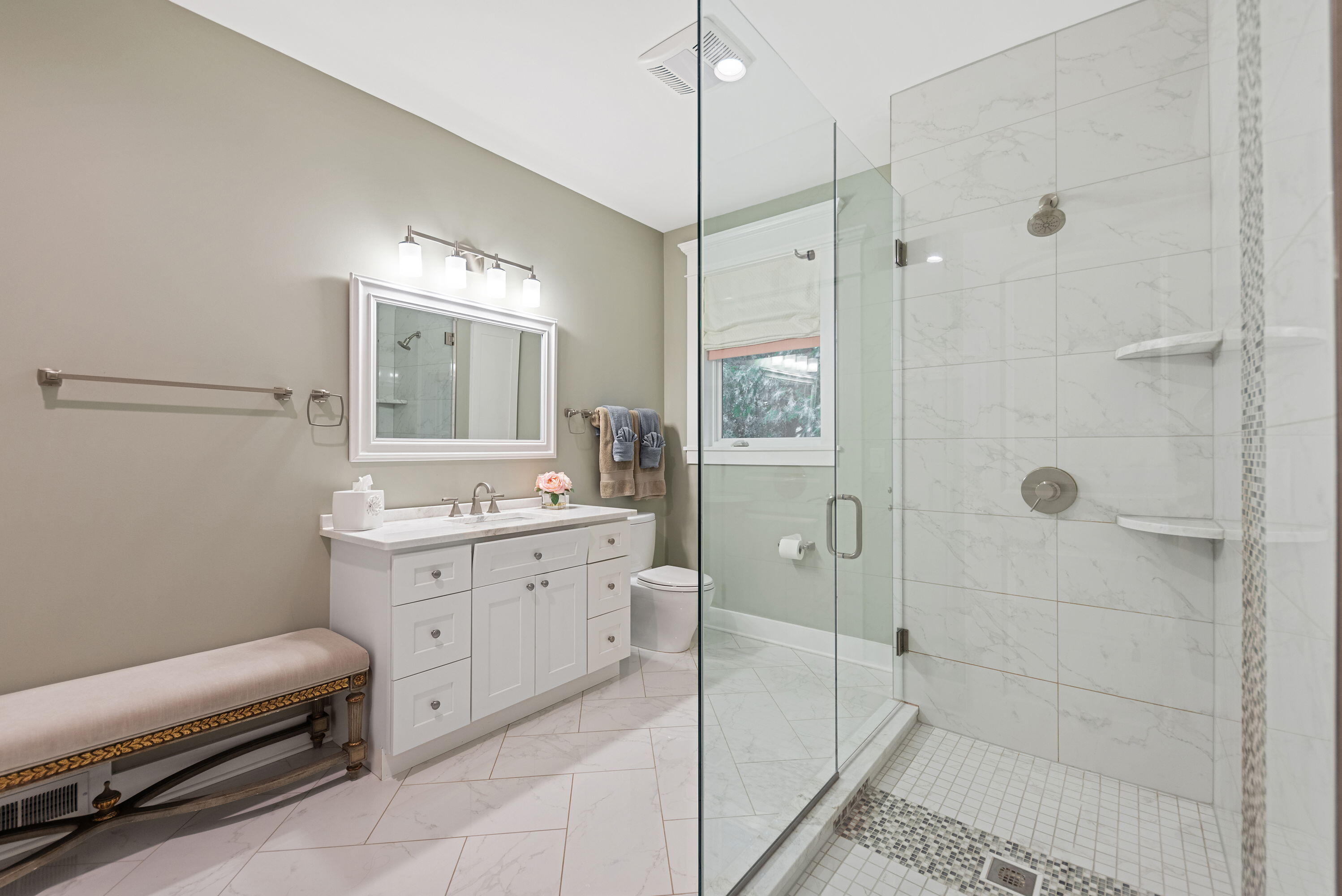 New Buffalo, Michigan, 49117, United States, 5 Bedrooms Bedrooms, ,4 BathroomsBathrooms,Residential,For Sale,1940411