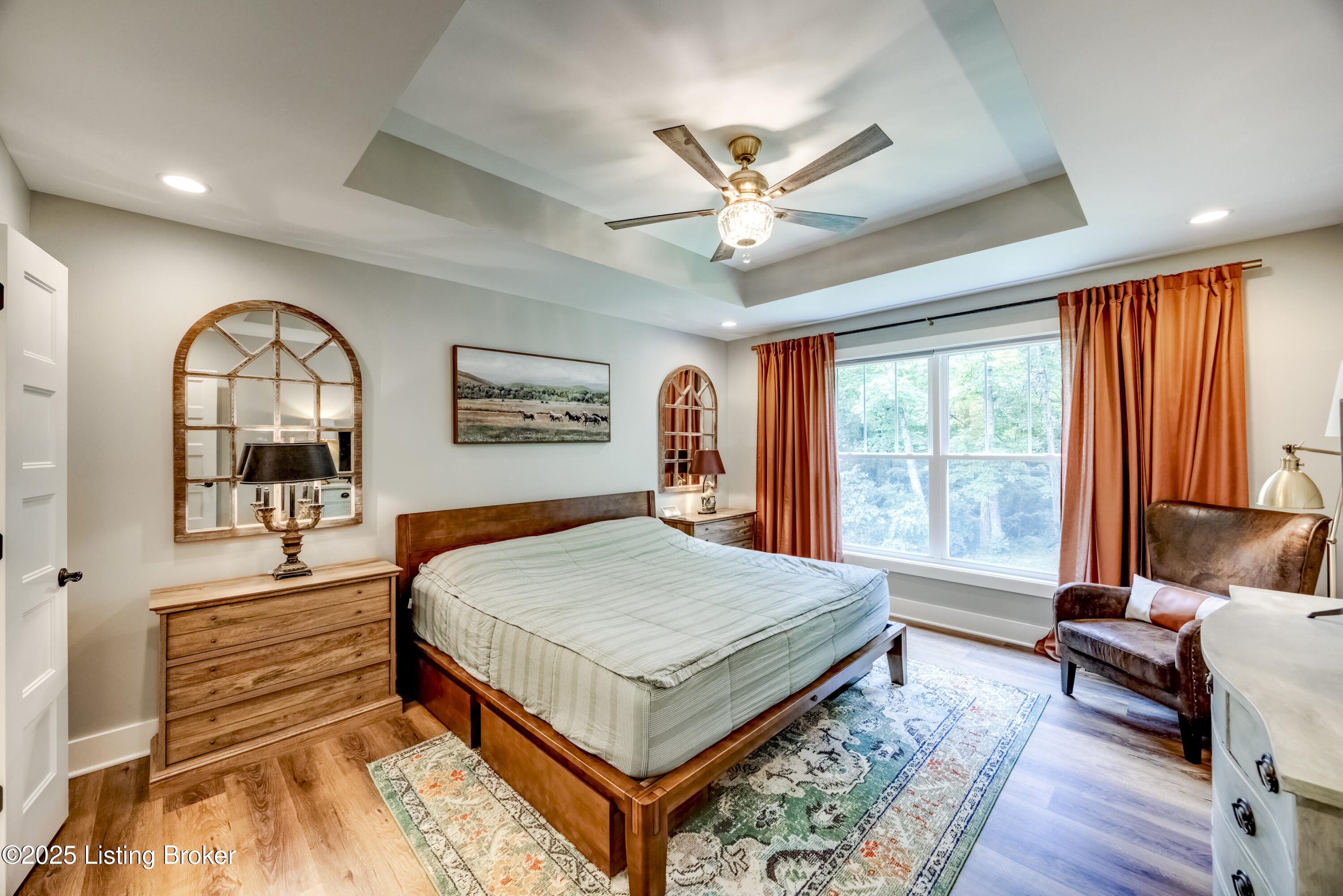 Crestwood, Kentucky, 40014, United States, 5 Bedrooms Bedrooms, ,4 BathroomsBathrooms,Residential,For Sale,1907085