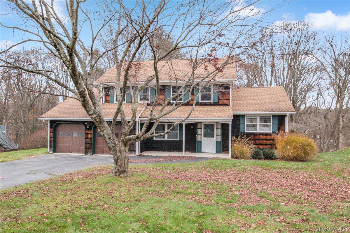 Mahopac, New York, 10541, United States, 4 Bedrooms Bedrooms, ,2 BathroomsBathrooms,Residential,For Sale,2001665