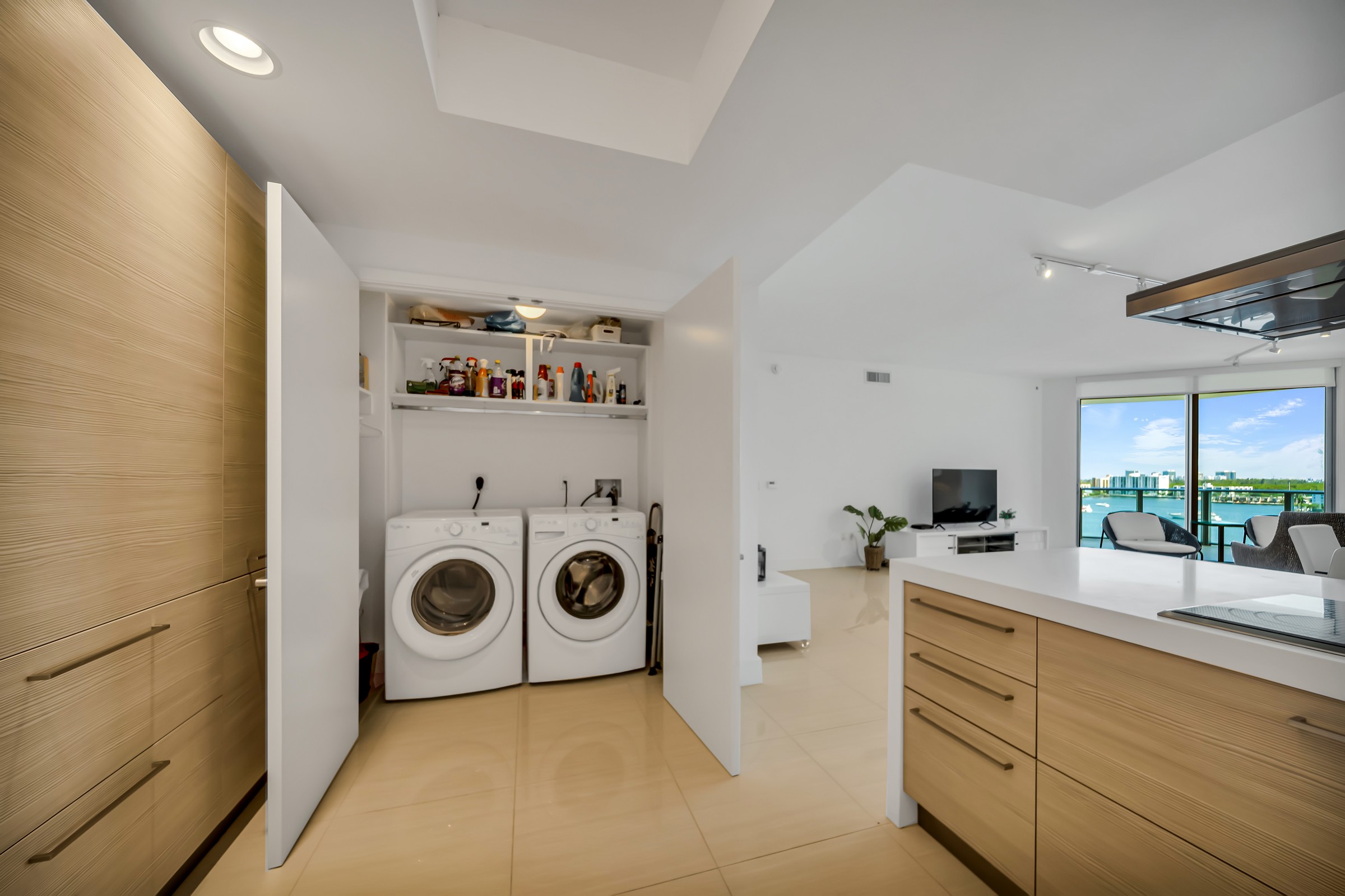 17301 Biscayne Blvd, North Miami Beach, FL, 33160 - 物件實景