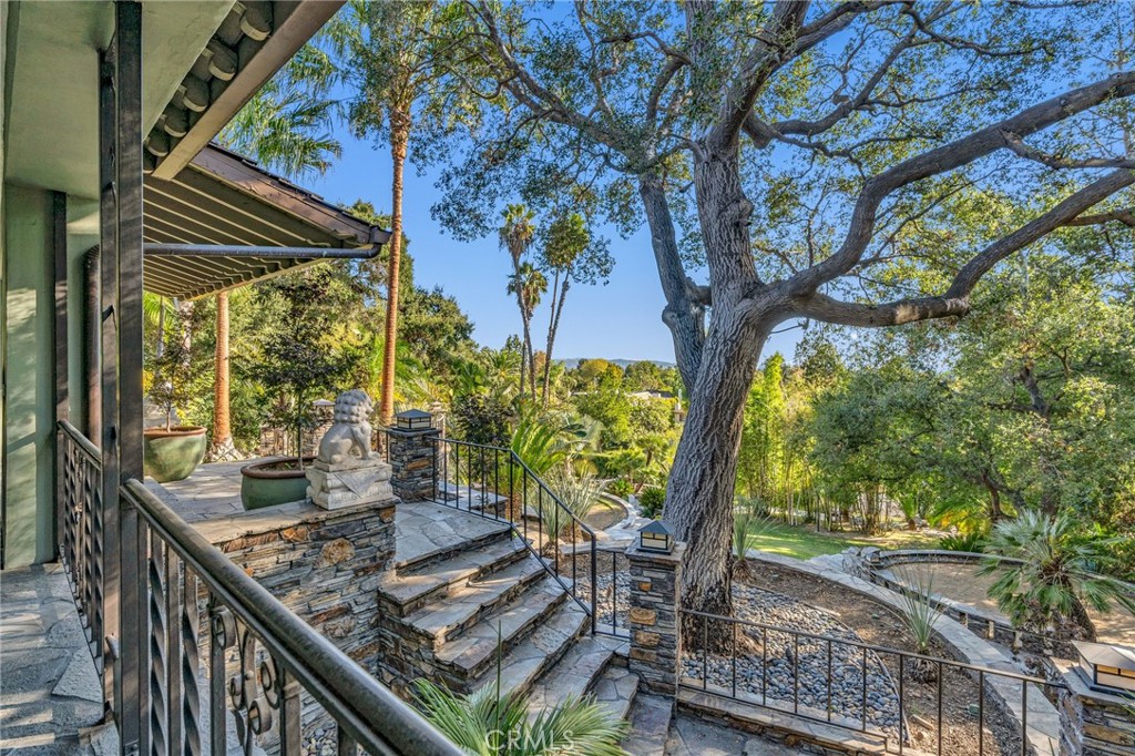 San Marino, California, 91108, United States, 5 Bedrooms Bedrooms, ,6 BathroomsBathrooms,Residential,For Sale,1686890