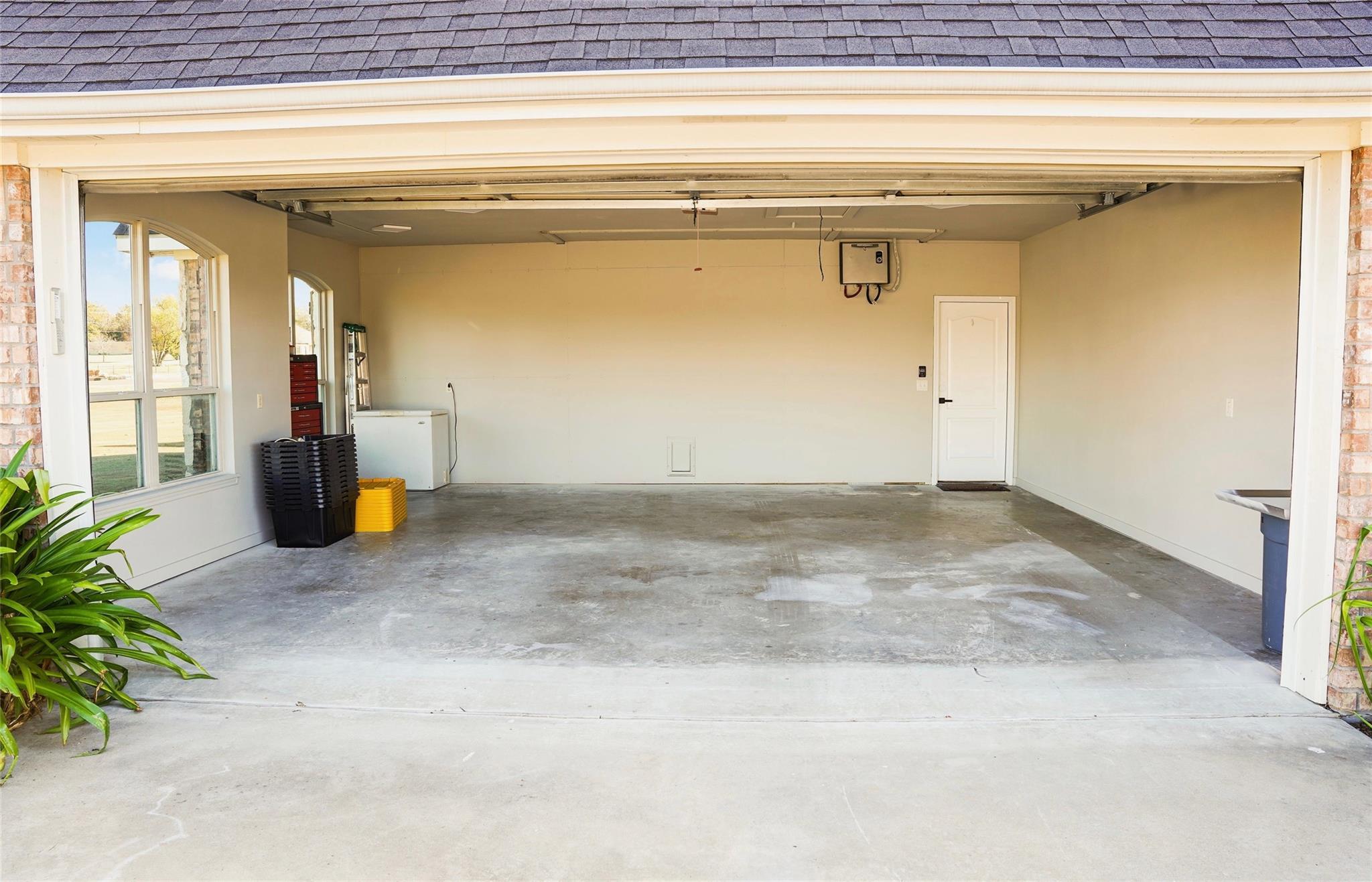 Sulphur Springs, Texas, 75482, United States, 4 Bedrooms Bedrooms, ,2 BathroomsBathrooms,Residential,For Sale,2002485