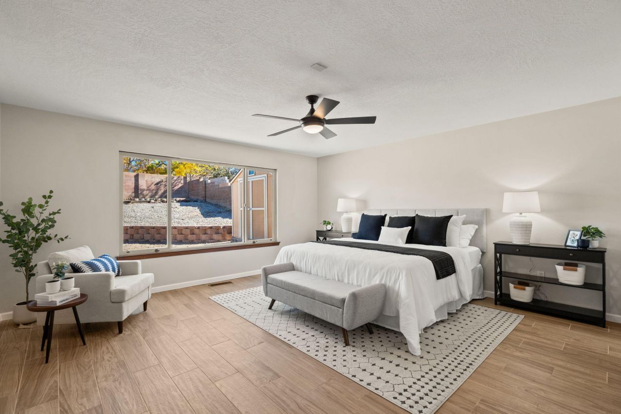 Albuquerque, New Mexico, 87111, United States, 4 Bedrooms Bedrooms, ,3 BathroomsBathrooms,Residential,For Sale,1985317