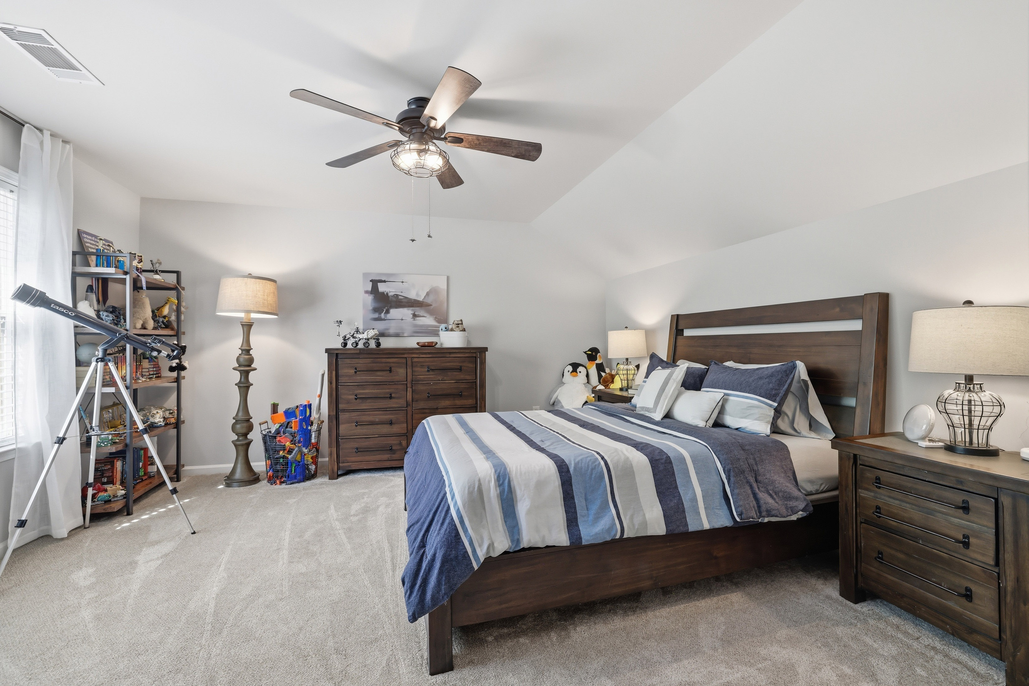  Classic Beauty in Amenity-rich Parkstone Community - 物件實景