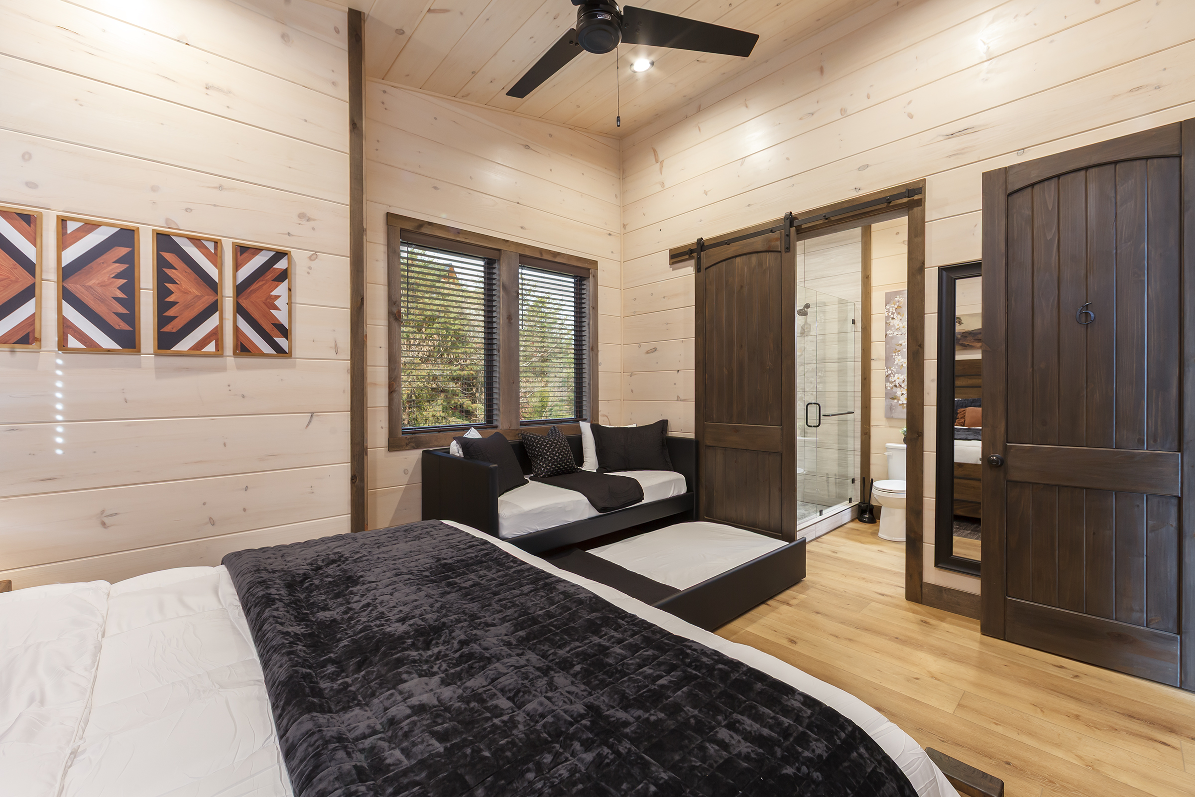 John Sevier, Tennessee, 37876, United States, 6 Bedrooms Bedrooms, ,8 BathroomsBathrooms,Residential,For Sale,2000346