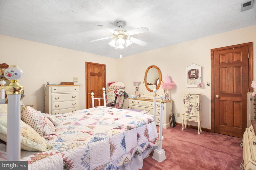 Fredericksburg, Virginia, 22407, United States, 3 Bedrooms Bedrooms, ,3 BathroomsBathrooms,Residential,For Sale,1930345