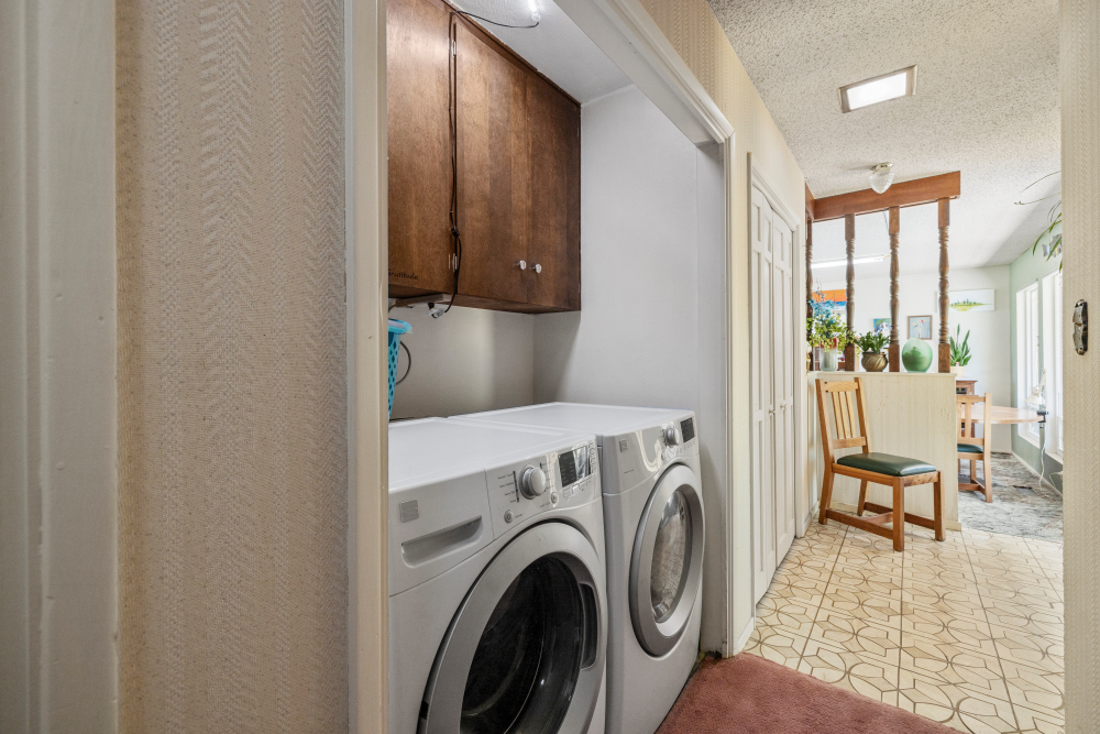 KLAMATH FALLS, Oregon, 97603, United States, 3 Bedrooms Bedrooms, ,2 BathroomsBathrooms,Residential,For Sale,1984285