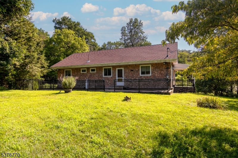 Harmony Twp., New Jersey, 07882, United States, 3 Bedrooms Bedrooms, ,2 BathroomsBathrooms,Residential,For Sale,1912629