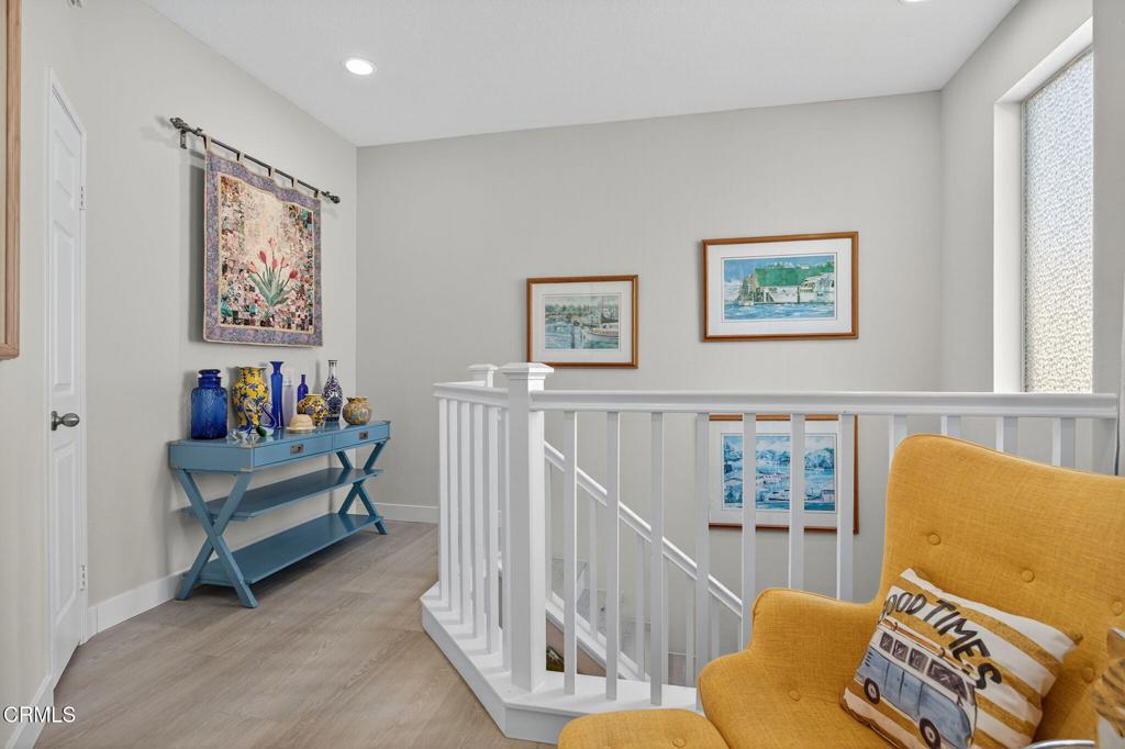 Moorpark, California, 93021, United States, 2 Bedrooms Bedrooms, ,3 BathroomsBathrooms,Residential,For Sale,1989466