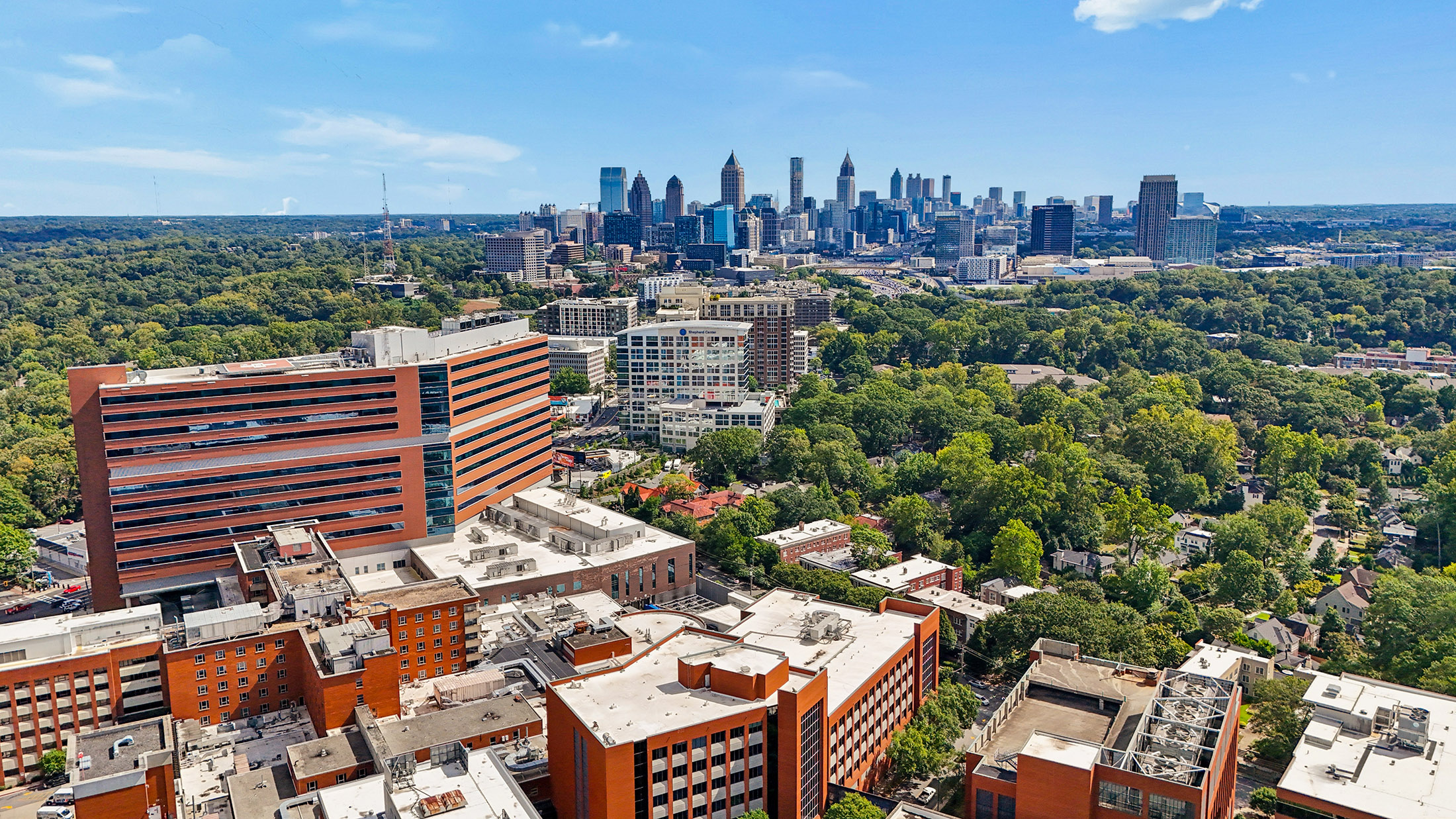  Beautiful Top Floor End Unit Condo Combines Historic Charm and Modern Finishes - 物件實景