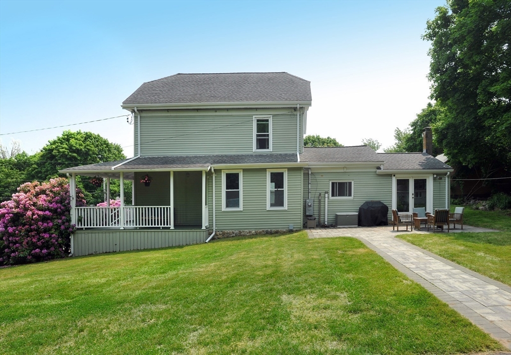 Hingham, Massachusetts, 02043, United States, 3 Bedrooms Bedrooms, ,2 BathroomsBathrooms,Residential,For Sale,1846481