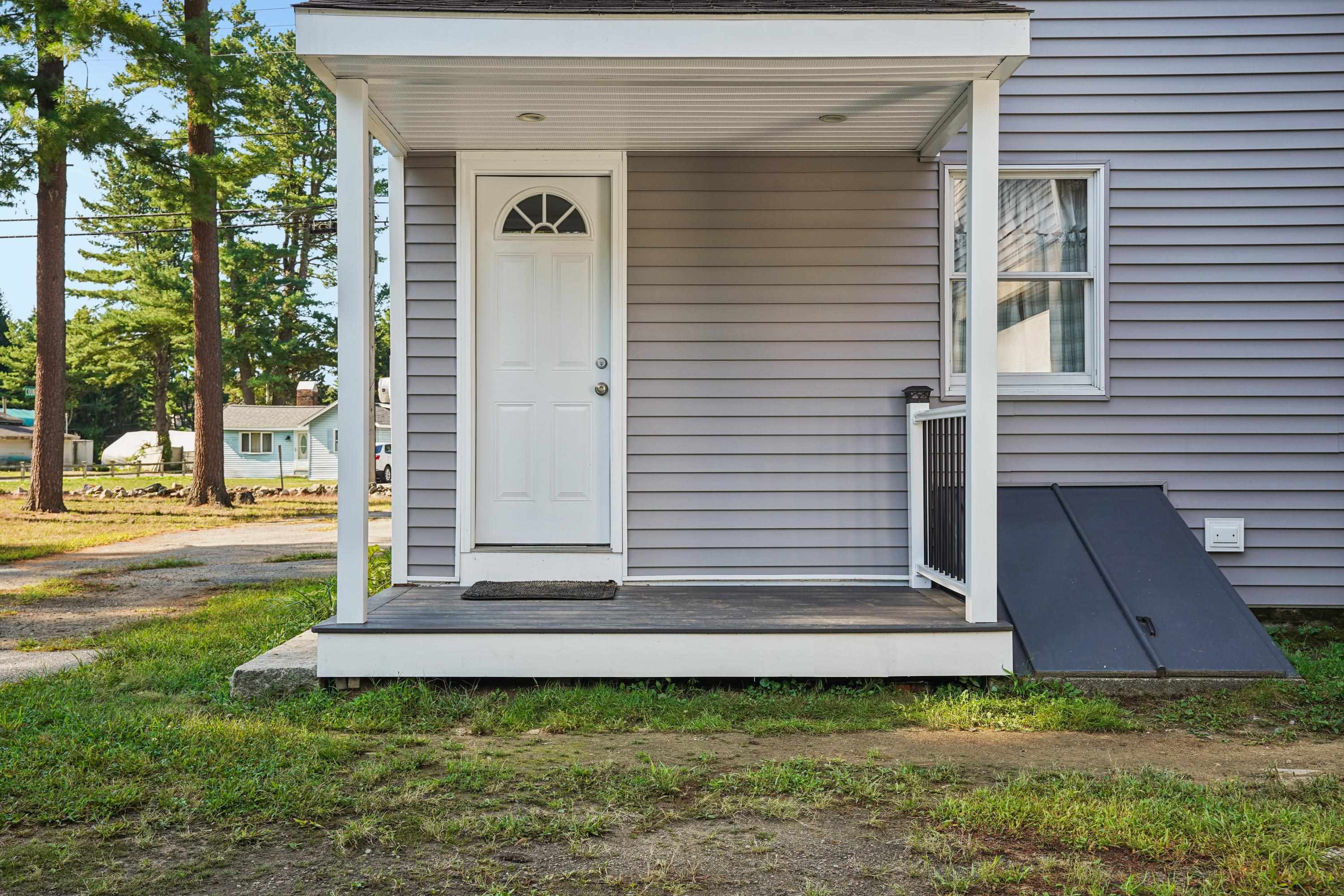 Kingston, New Hampshire, 03848, United States, 3 Bedrooms Bedrooms, ,2 BathroomsBathrooms,Residential,For Sale,1975396