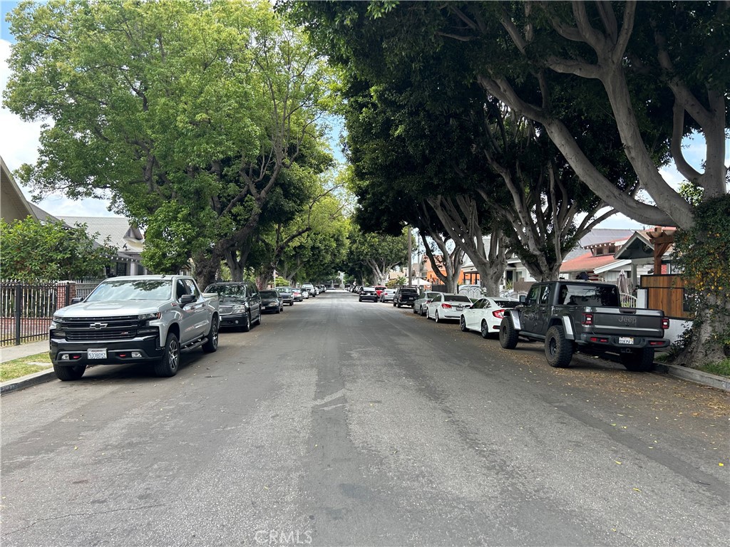 Los Angeles, California, 90011, United States, ,Residential,For Sale,1943623