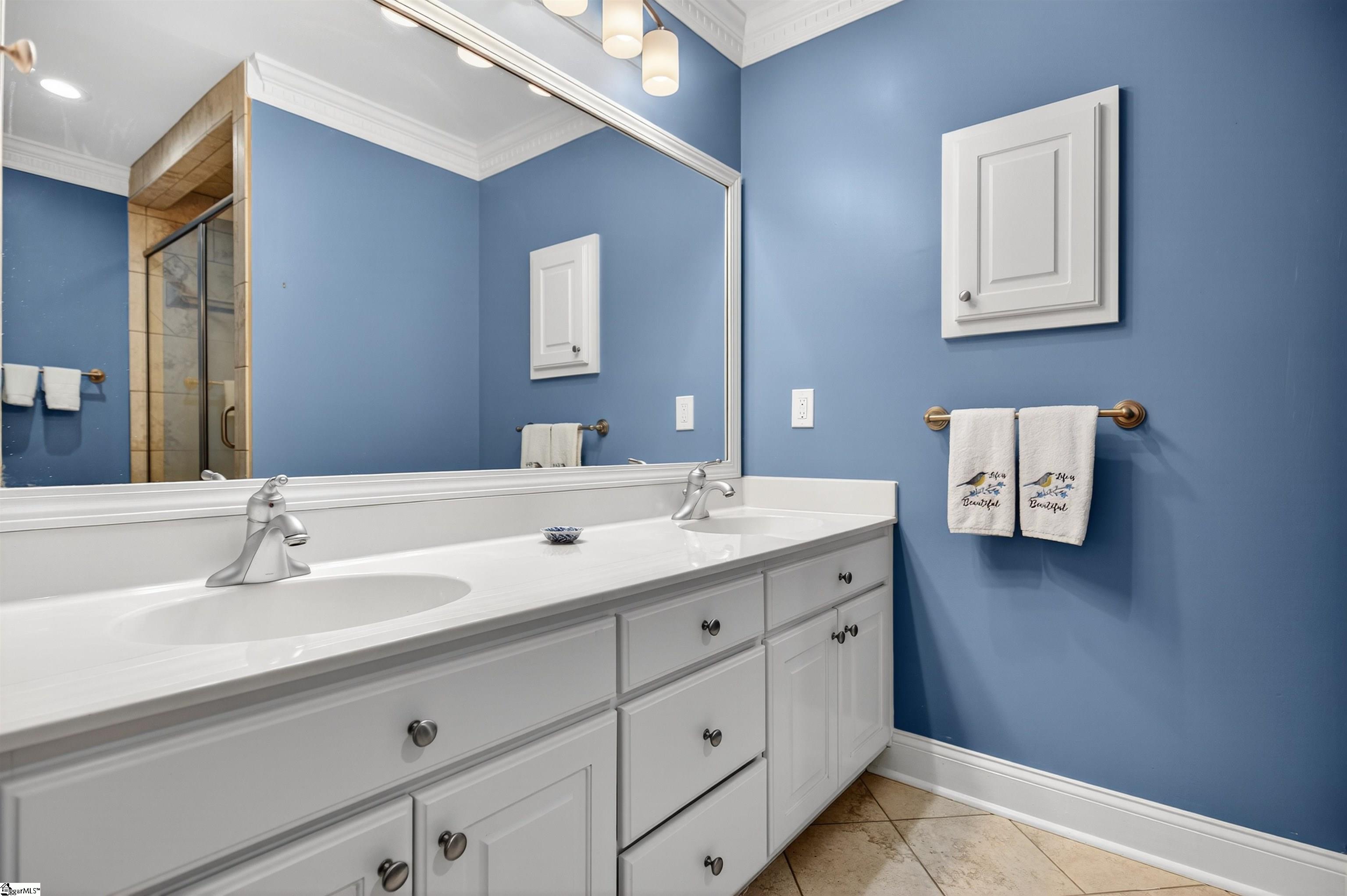 Greenville, South Carolina, 29605, United States, 3 Bedrooms Bedrooms, ,2 BathroomsBathrooms,Residential,For Sale,1918628