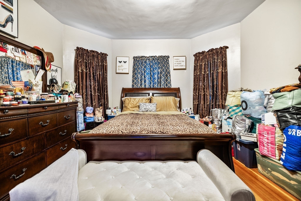 Boston, Massachusetts, 02124, United States, 11 Bedrooms Bedrooms, ,3 BathroomsBathrooms,Residential,For Sale,1980945