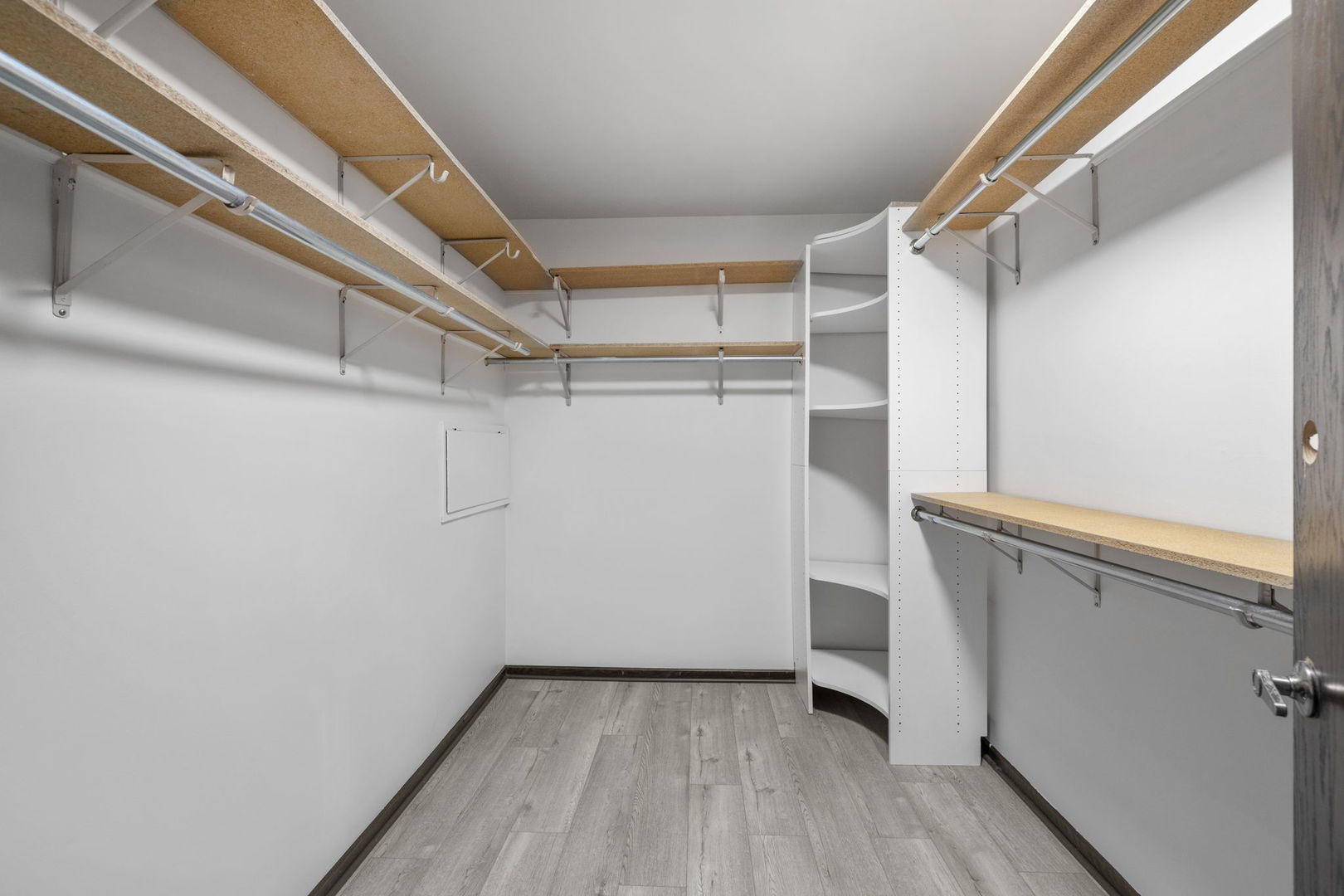 Homer Glen, Illinois, 60491, United States, 4 Bedrooms Bedrooms, ,3 BathroomsBathrooms,Residential,For Sale,1987574