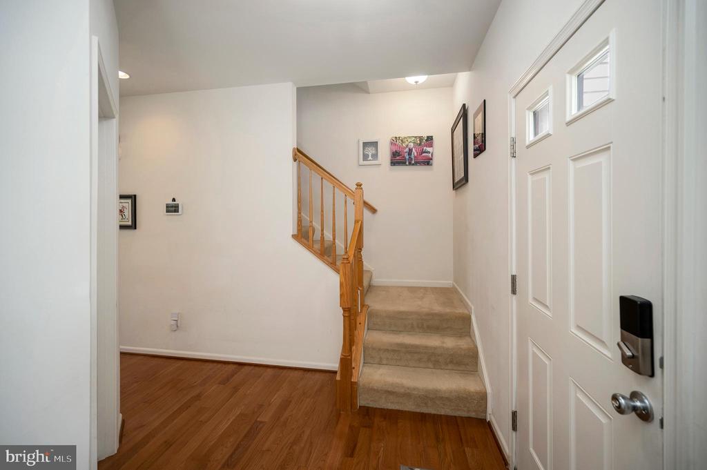 Fredericksburg, Virginia, 22407, United States, 4 Bedrooms Bedrooms, ,4 BathroomsBathrooms,Residential,For Sale,2049321