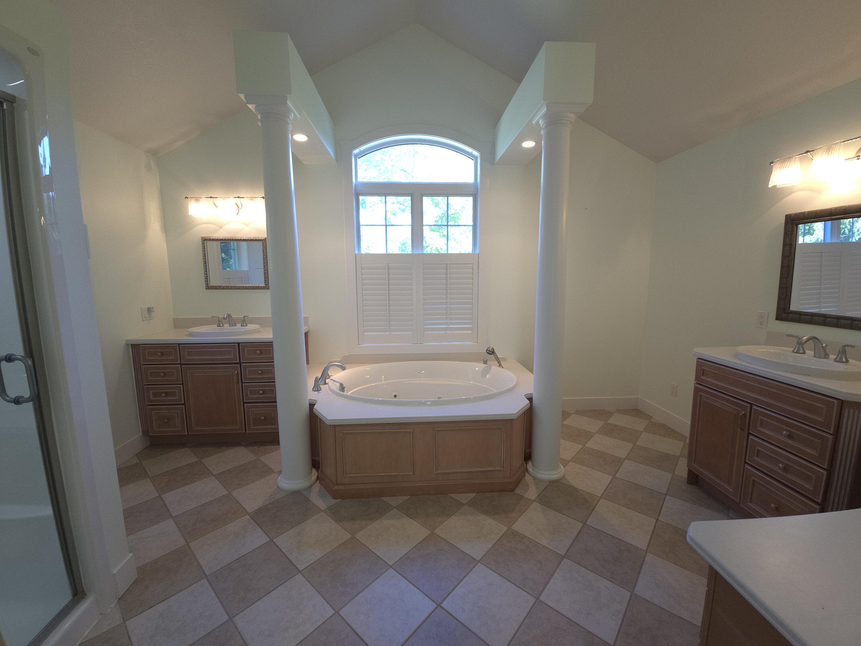 Alpena, Michigan, 49707, United States, 4 Bedrooms Bedrooms, ,4 BathroomsBathrooms,Residential,For Sale,1922975