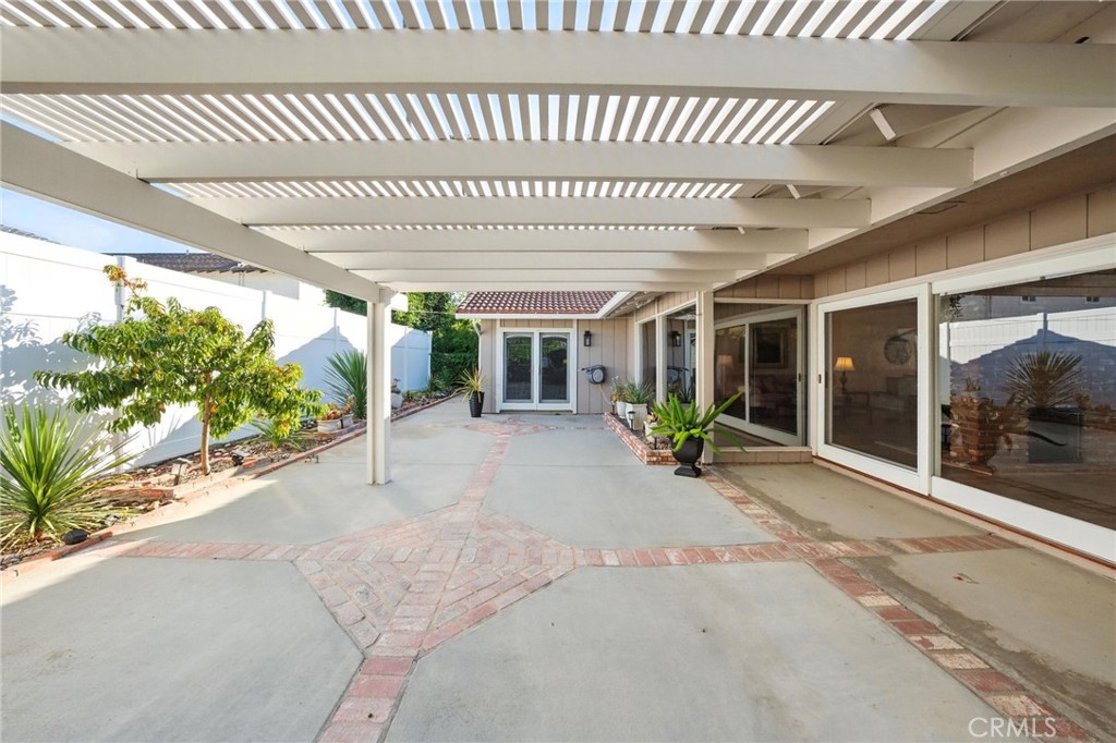 Huntington Beach, California, 92649, United States, 3 Bedrooms Bedrooms, ,2 BathroomsBathrooms,Residential,For Sale,1901956