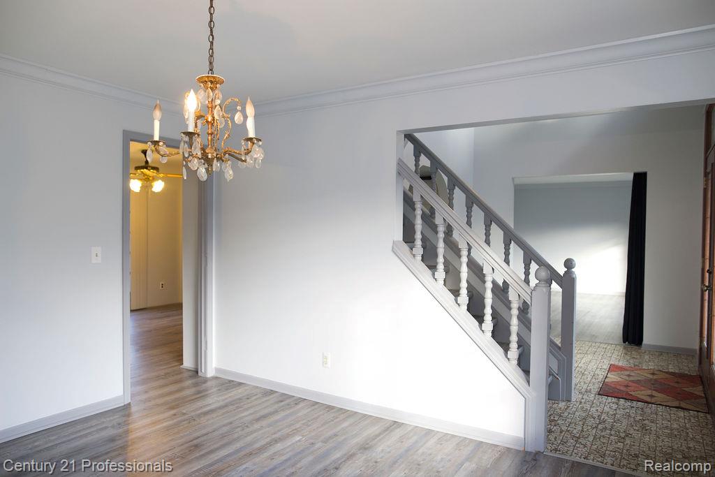 RochesterHills, Michigan, 48309, United States, 4 Bedrooms Bedrooms, ,3 BathroomsBathrooms,Residential,For Sale,1976232