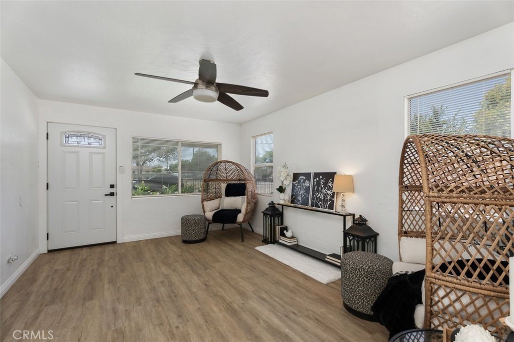 Santa Ana, California, 92701, United States, ,Residential,For Sale,1849845