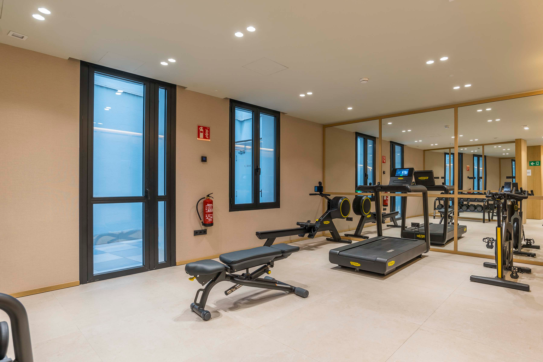  Modern flat with rooftop and pool in the heart of Madrid - 物件實景