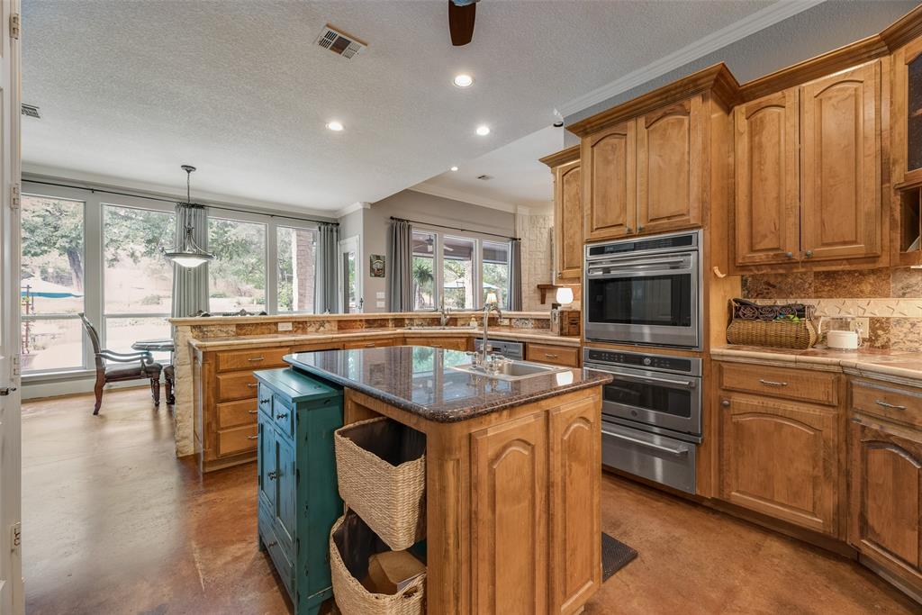 Azle, Texas, 76020, United States, 6 Bedrooms Bedrooms, ,4 BathroomsBathrooms,Residential,For Sale,2048000