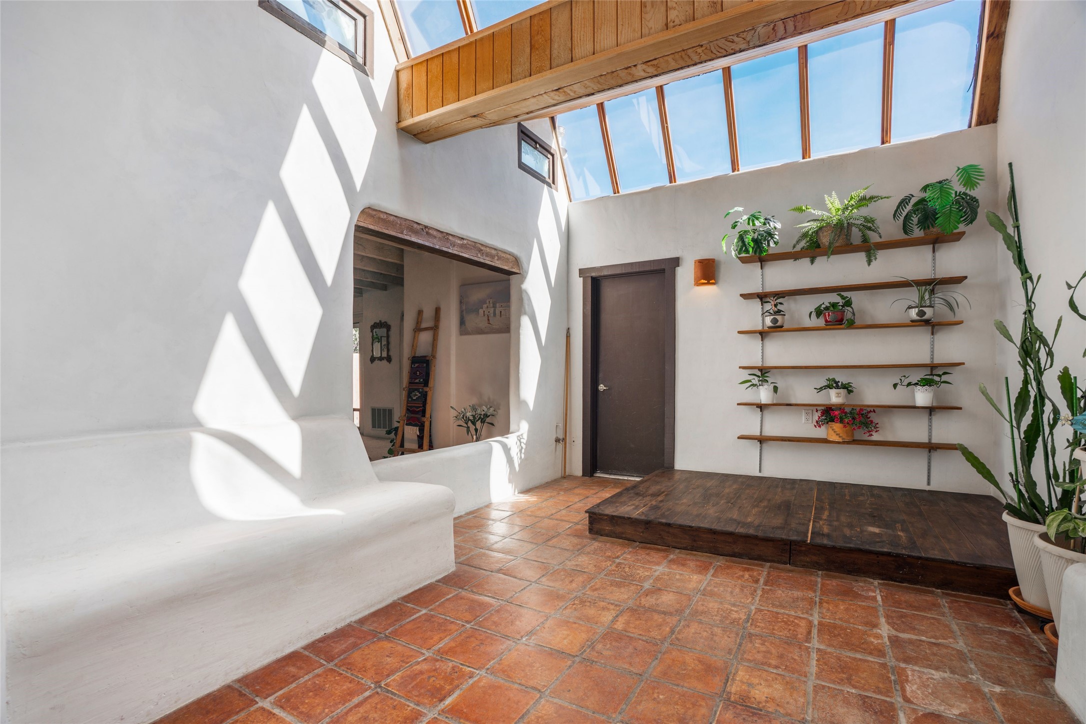  329 Calle Loma Norte - 物件實景