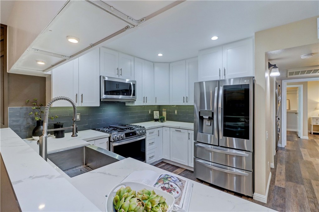 Long Beach, California, 90804, United States, 2 Bedrooms Bedrooms, ,2 BathroomsBathrooms,Residential,For Sale,2001889