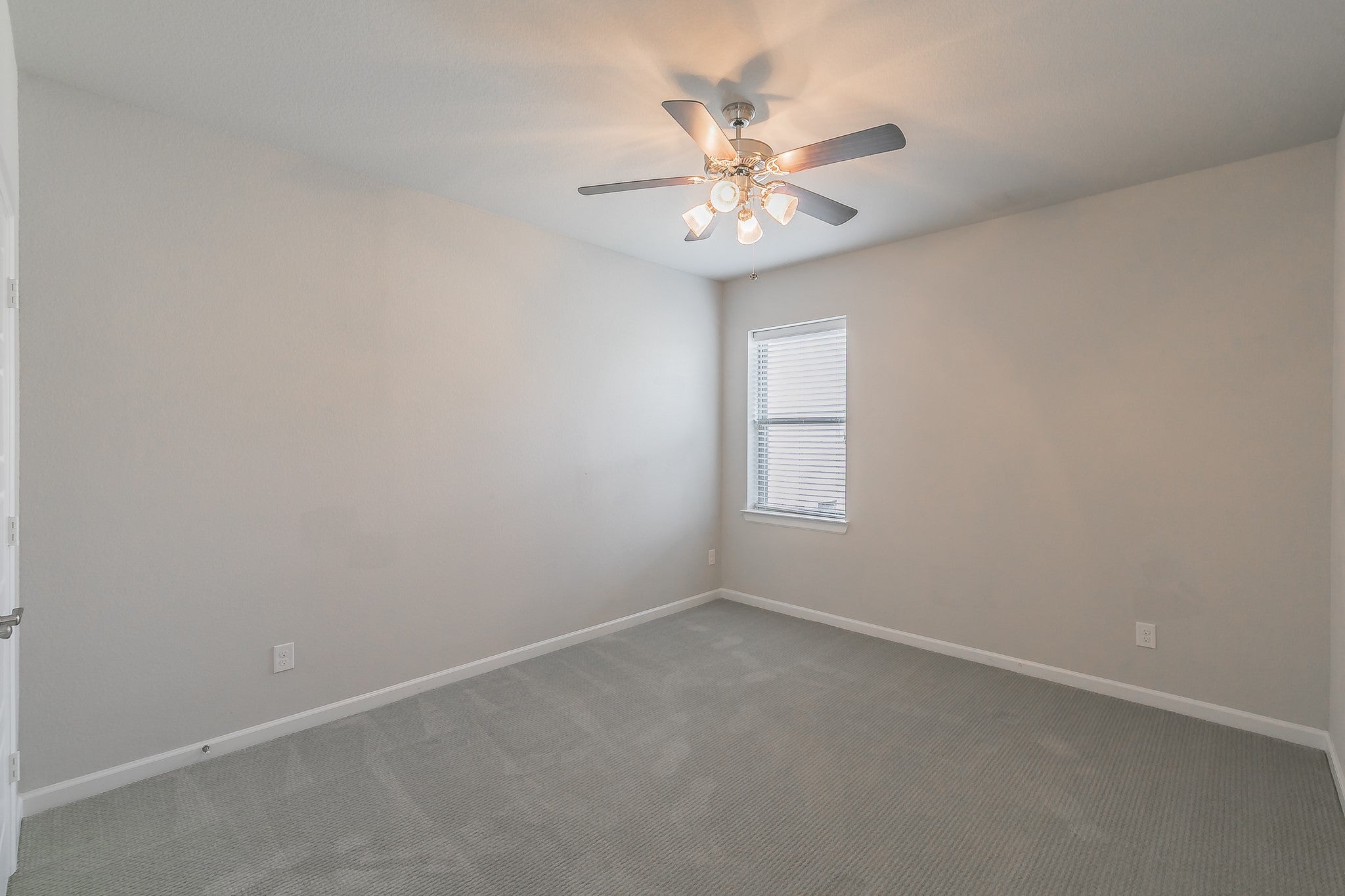 Dallas, Texas, 75238, United States, 3 Bedrooms Bedrooms, ,3 BathroomsBathrooms,Residential,For Sale,1982867