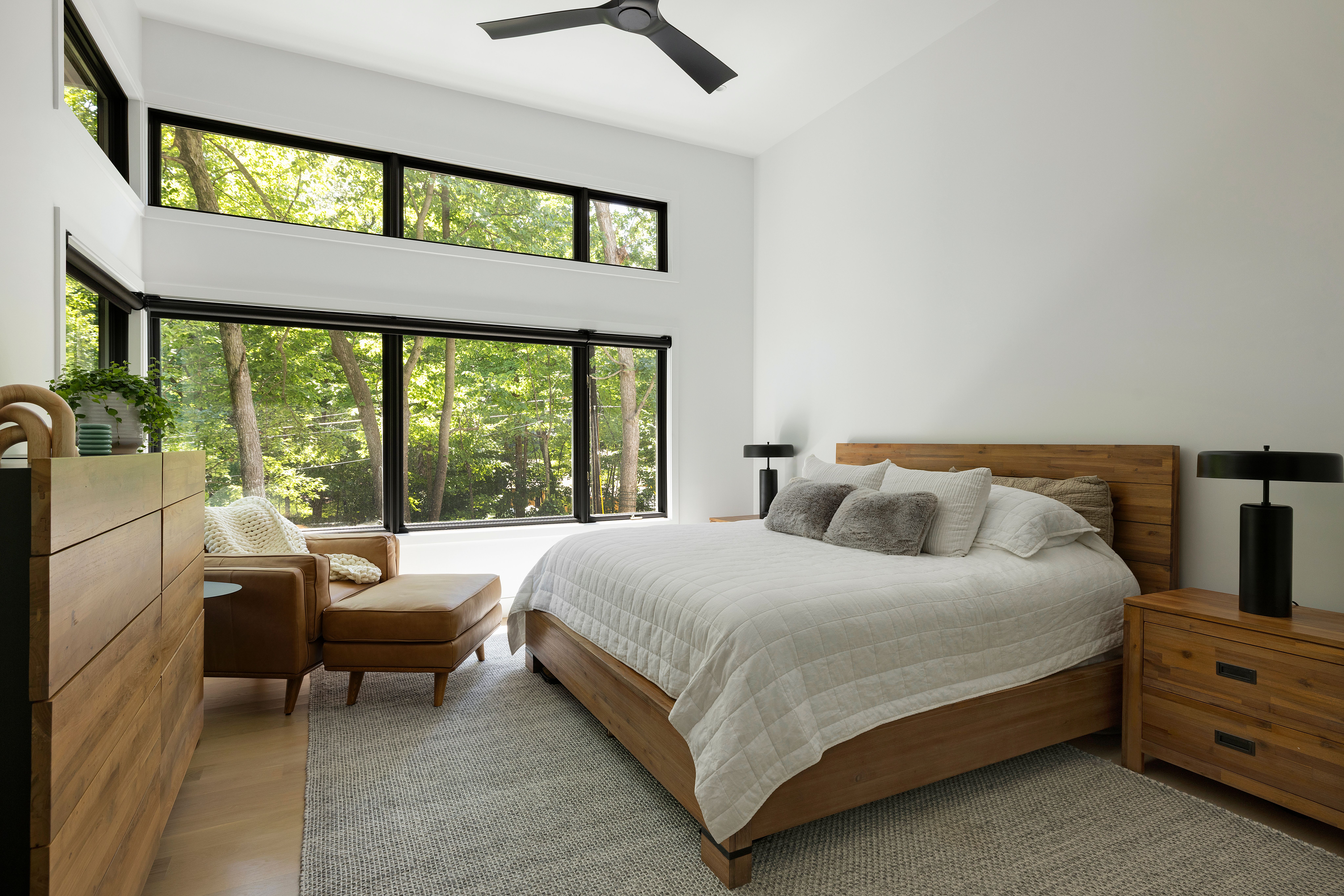  Modern Creekside Retreat with Rooftop Terrace and Views - 物件實景