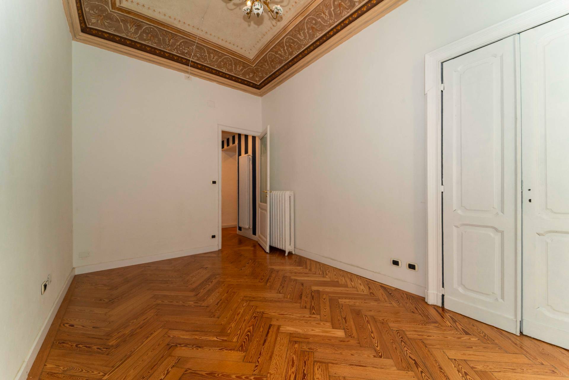 Torino, Torino, 10100, IT, 3 Bedrooms Bedrooms, ,4 BathroomsBathrooms,Residential,For Sale,1989307