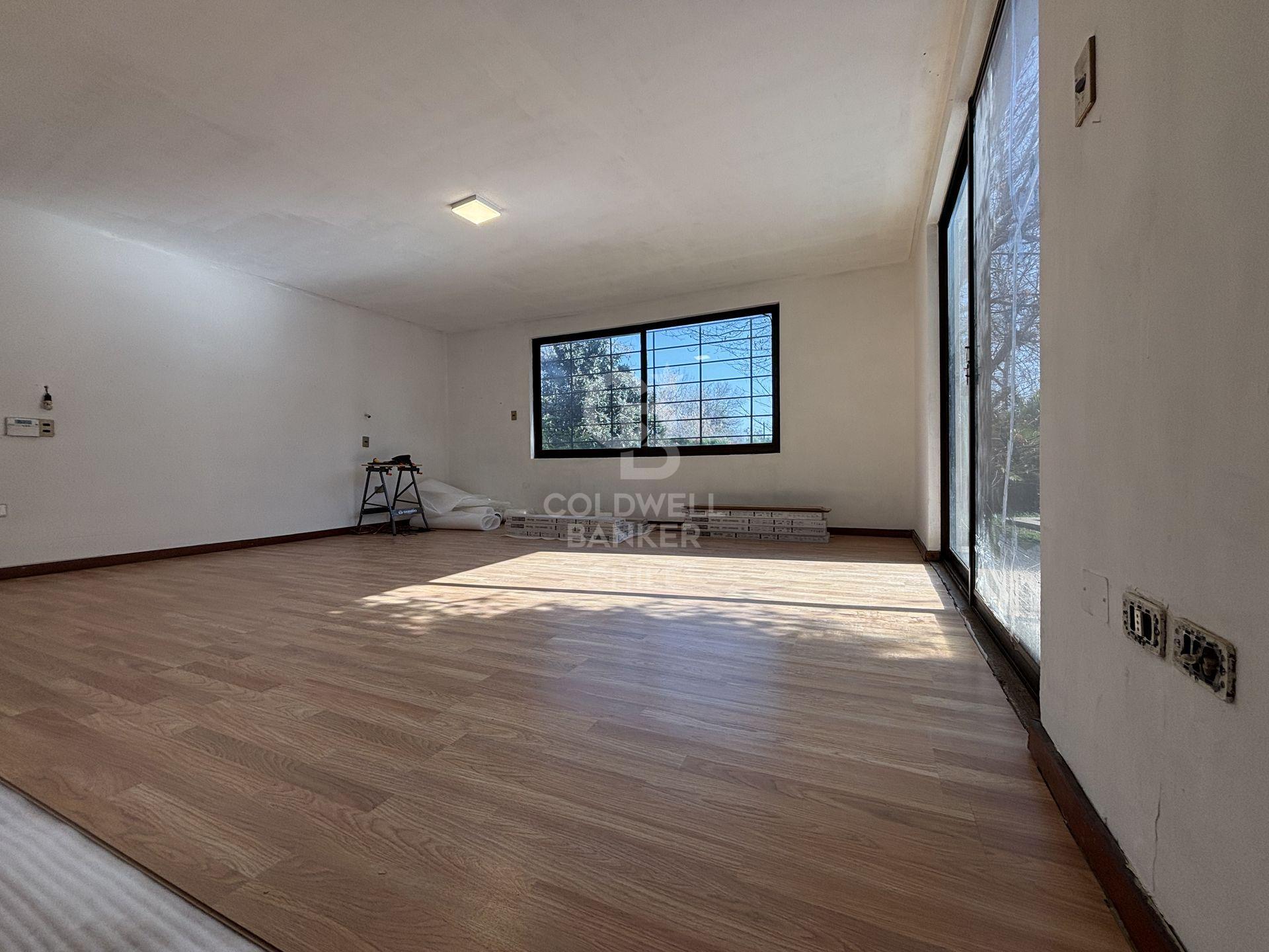 Las Condes, Chile, 4 Bedrooms Bedrooms, ,3 BathroomsBathrooms,Residential,For Sale,1972630